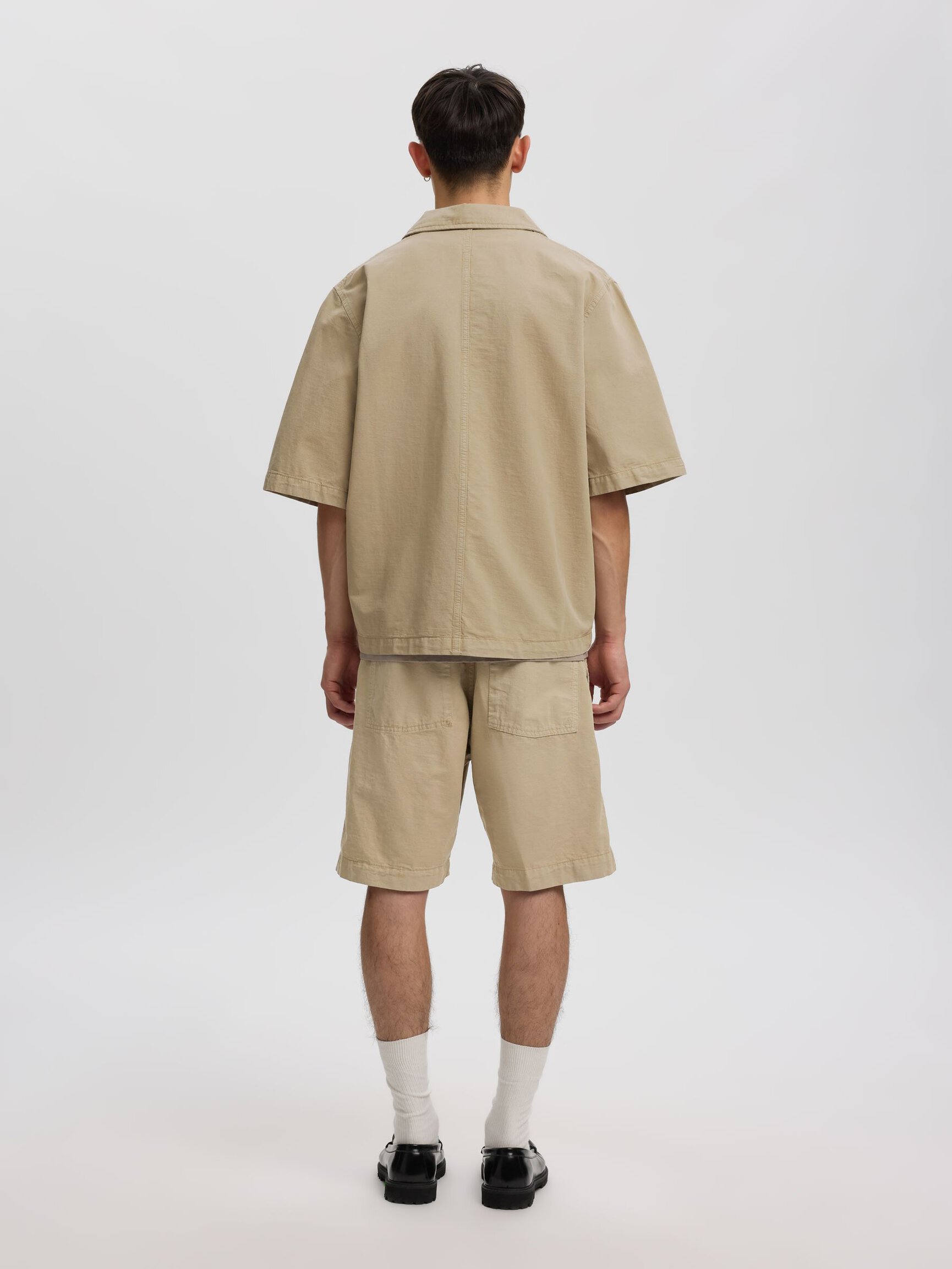 RELAXED FIT OVERSHIRT