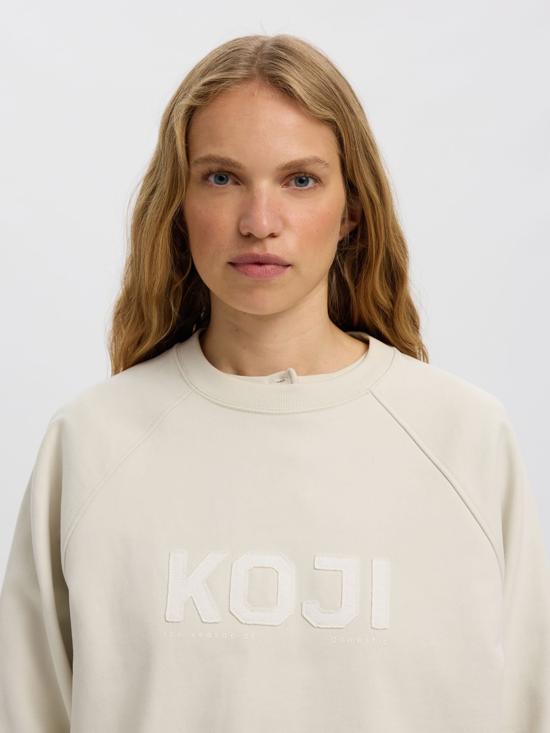 ORGANIC COTTON LONG SLEEVED SWEATSHIRT