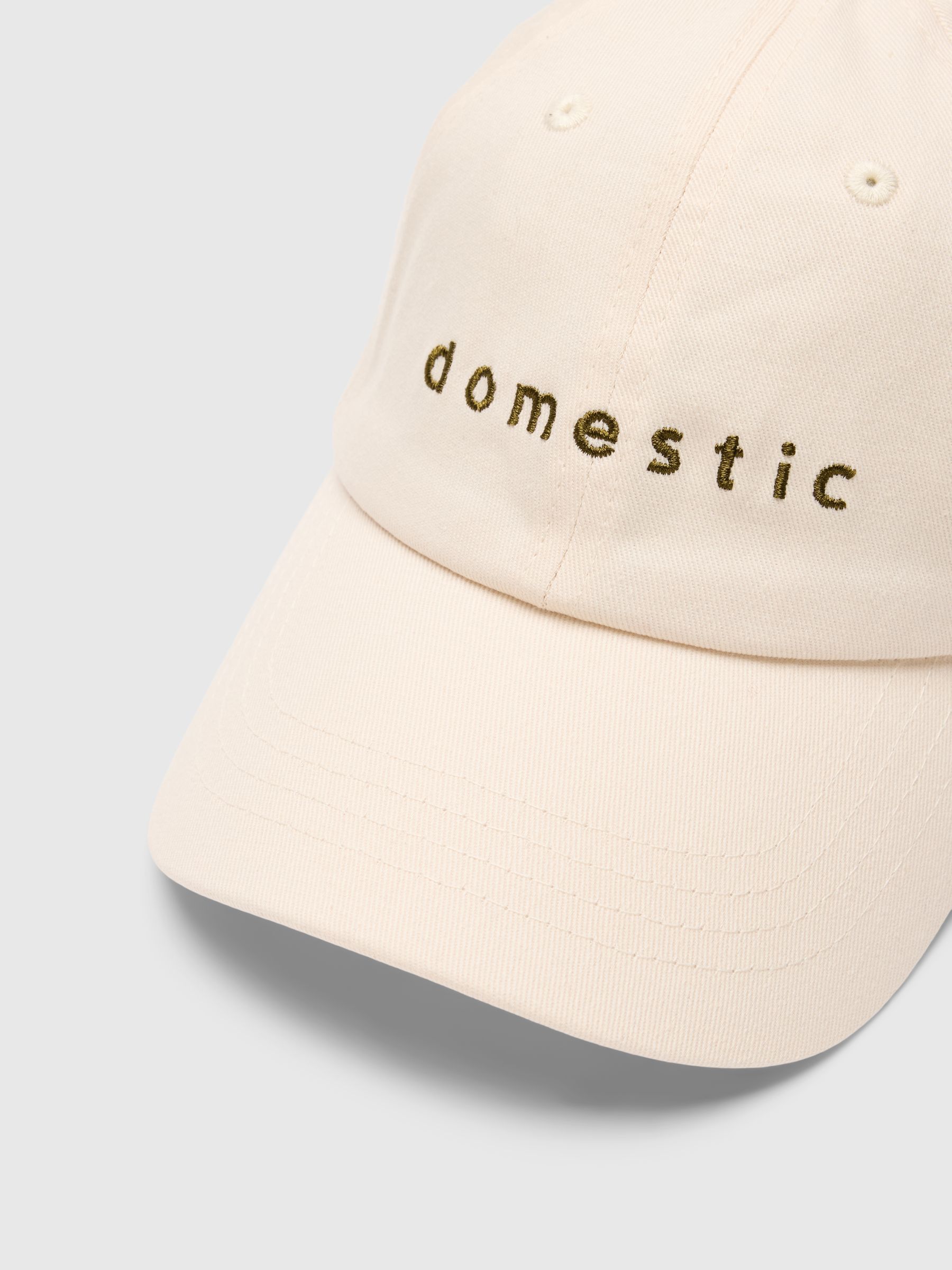 EMBROIDERED CAP
