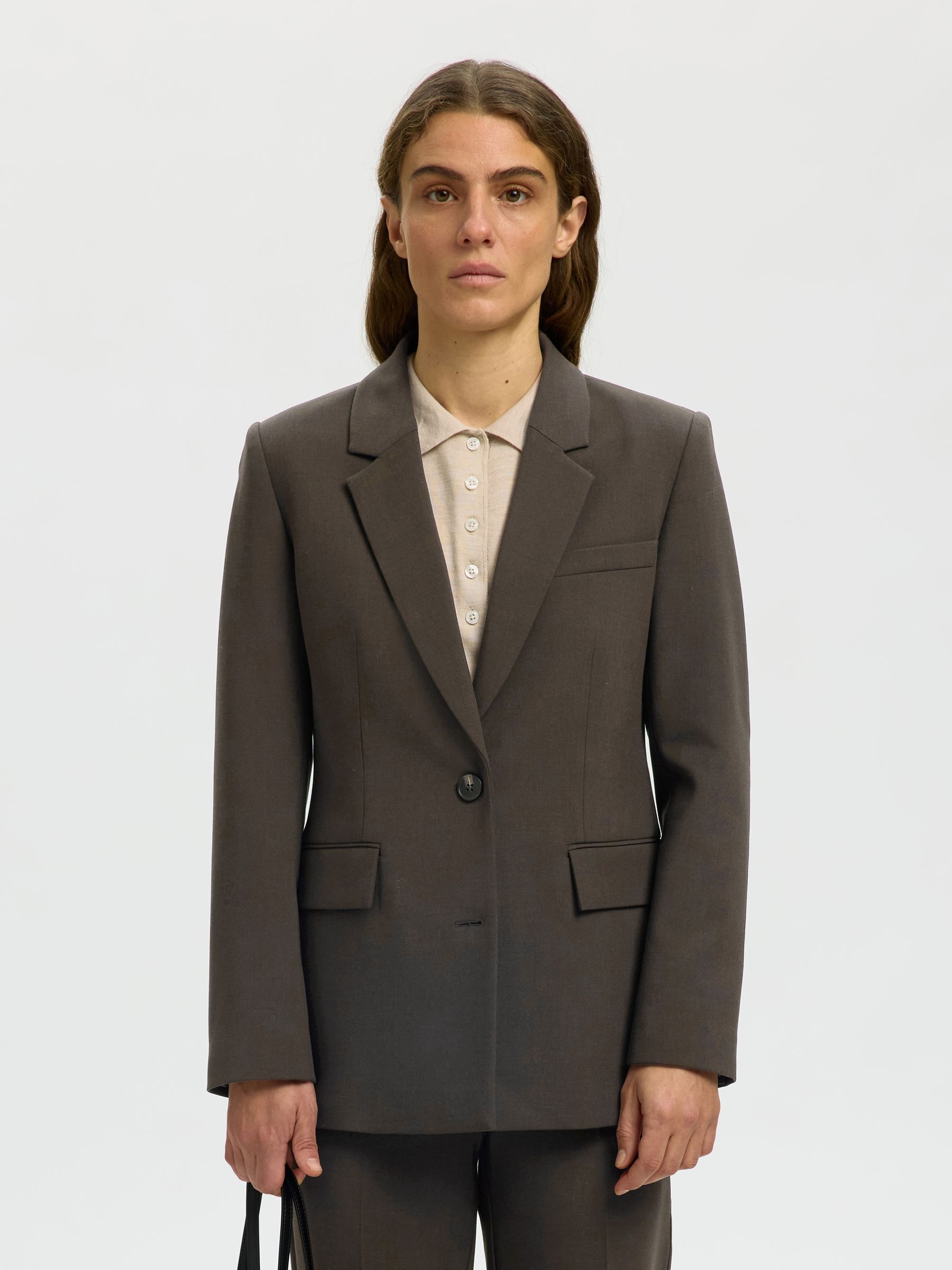 CLASSIC FIT BLAZER