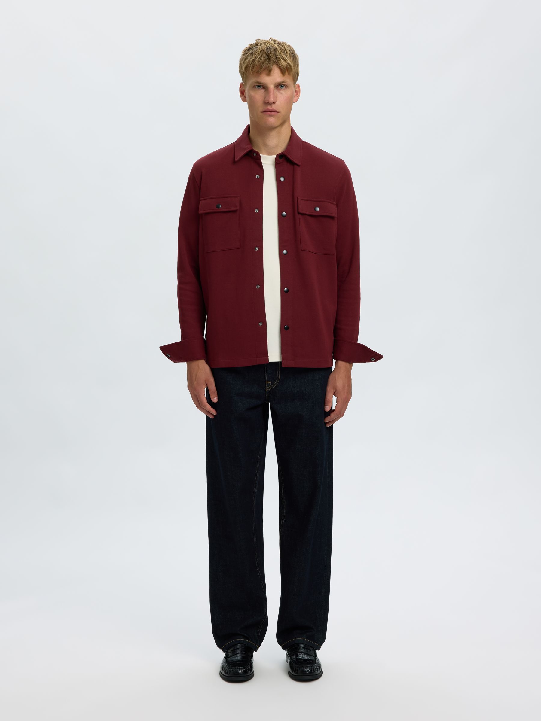 KLASSISCHES OVERSHIRT