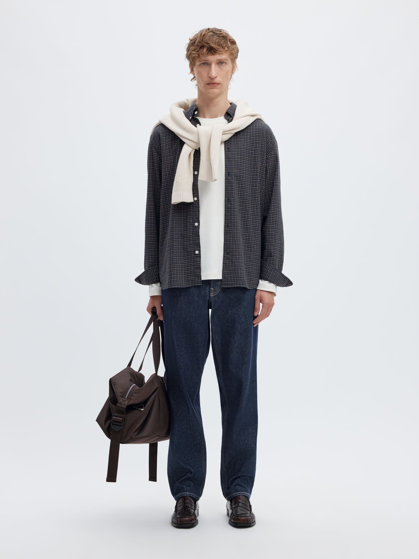 190 TAPERED FIT JEANS
