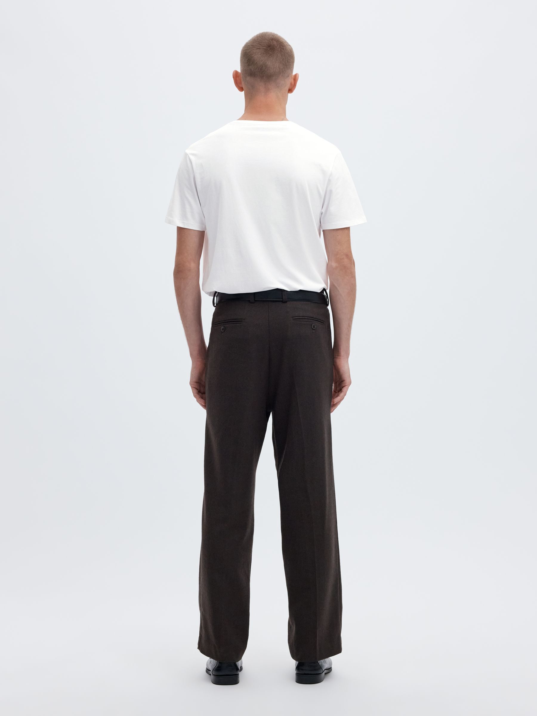 SHORT-SLEEVED T-SHIRT