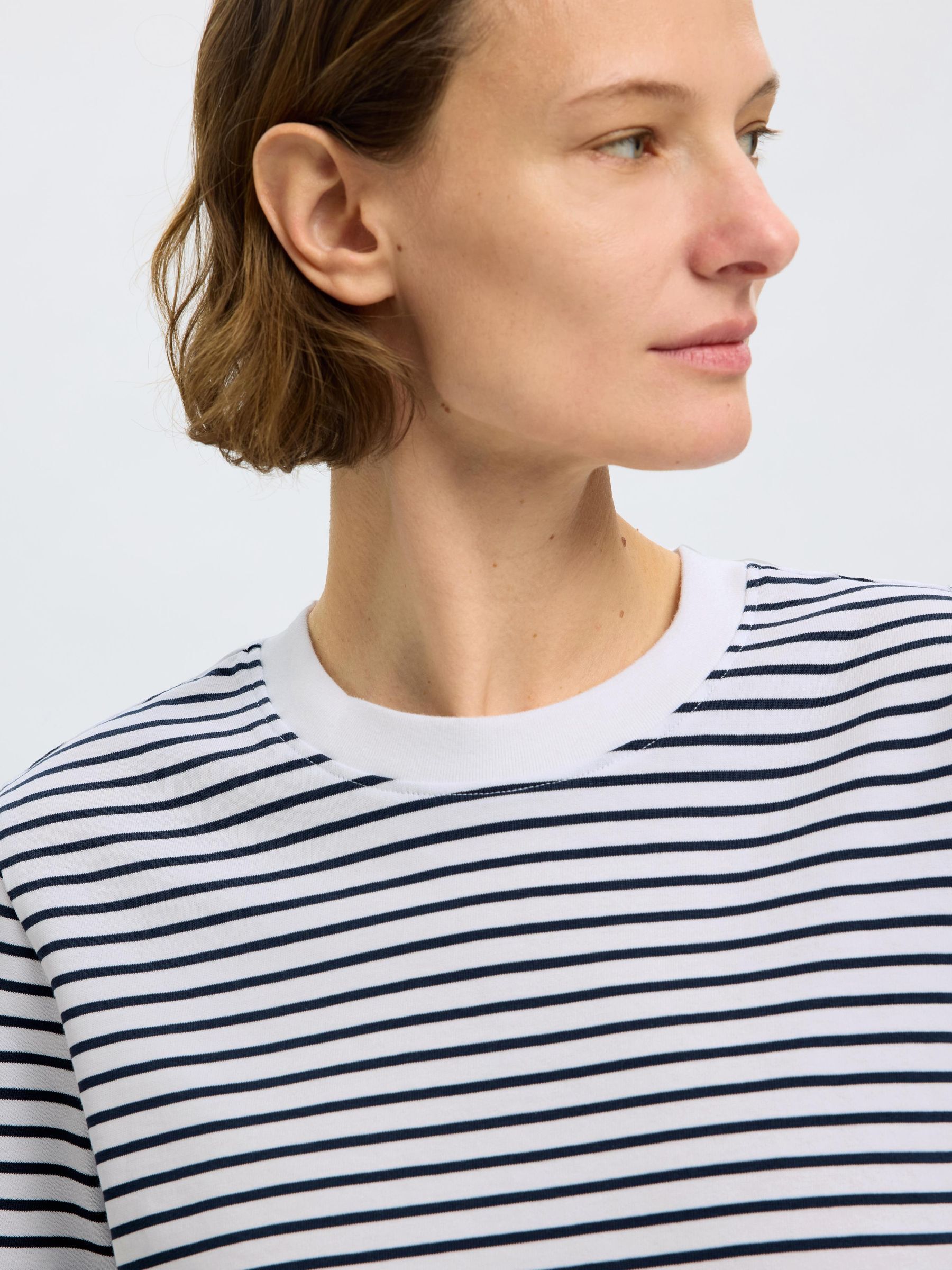 STRIPED BOXY FIT T-SHIRT