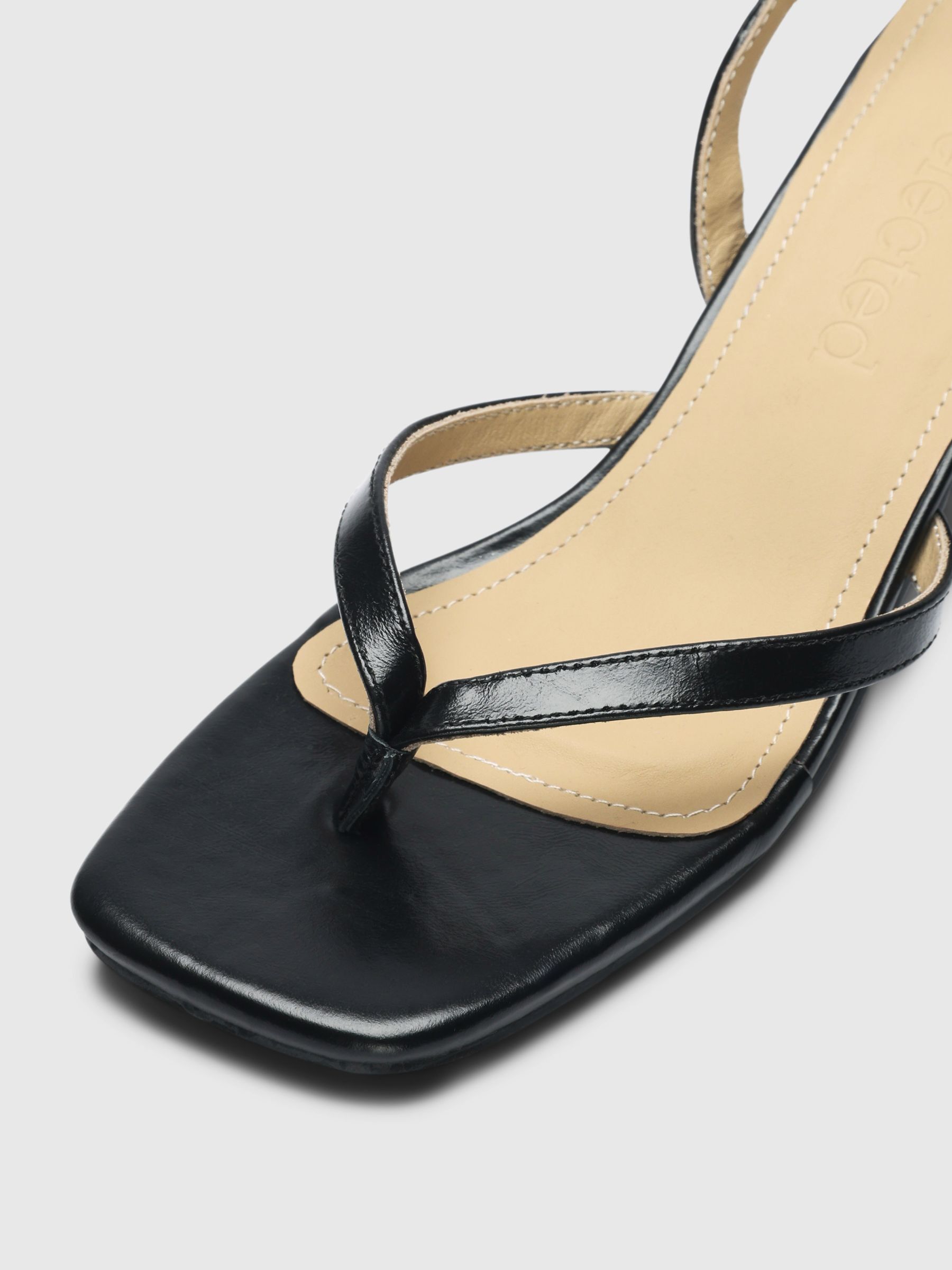LEDER SANDALEN MIT BREITEN RIEMEN