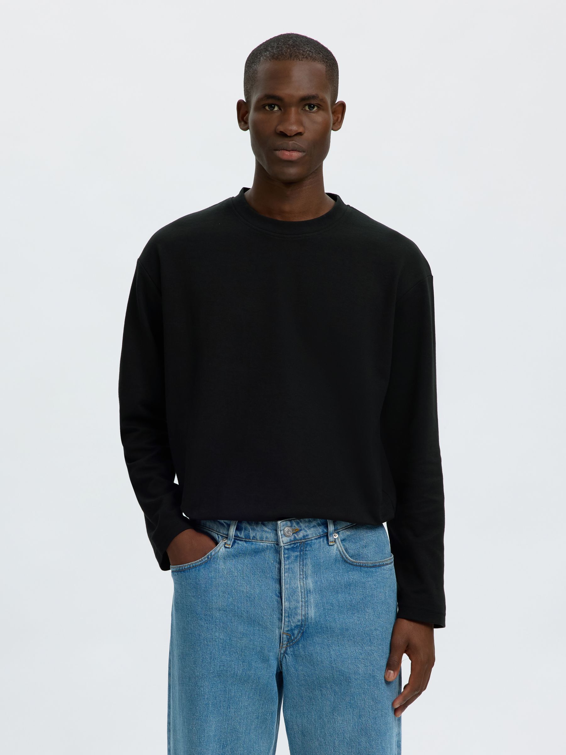 LOOSE FIT  LONG-SLEEVED T-SHIRT