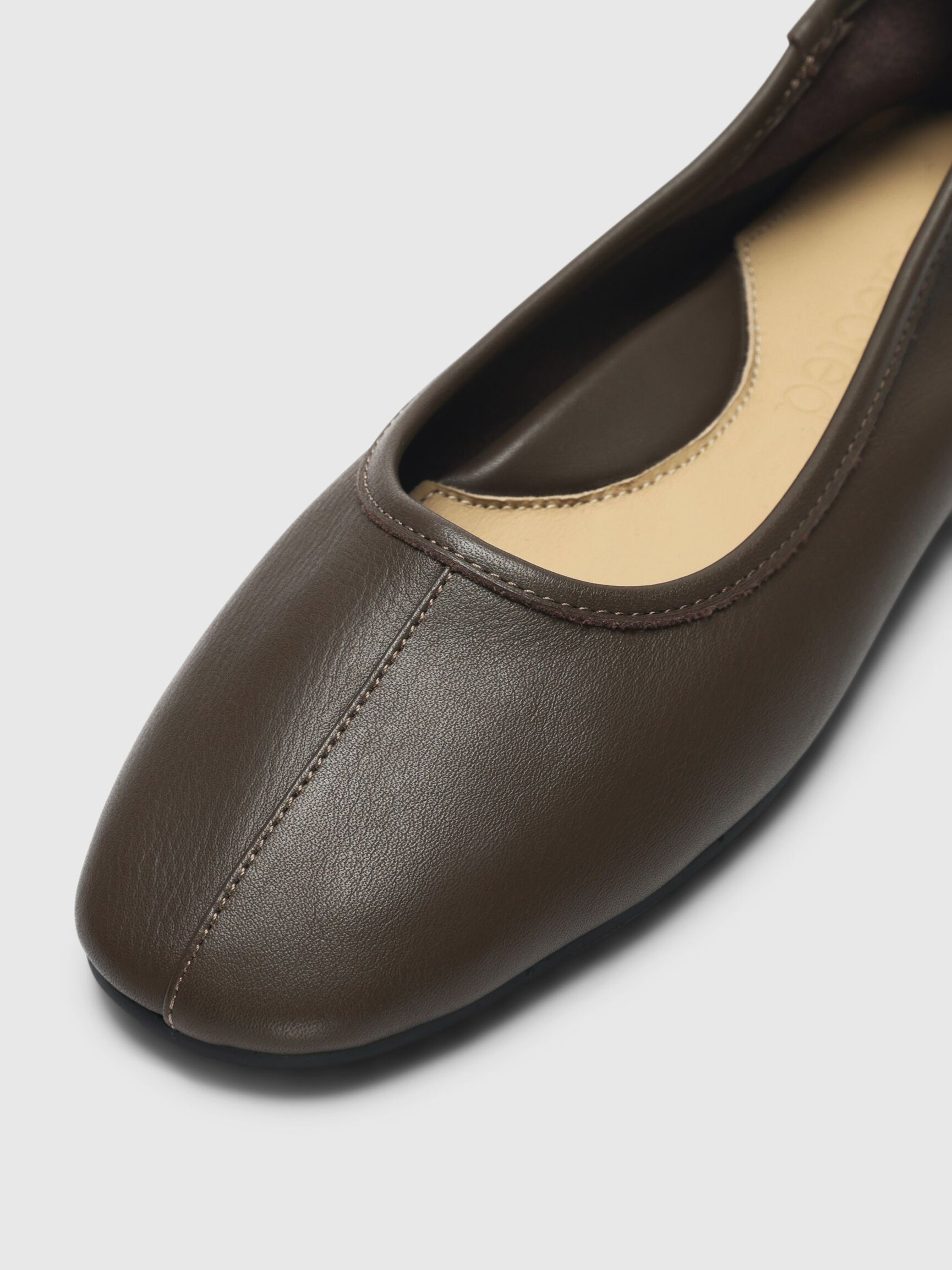 LEATHER BALLET FLATS