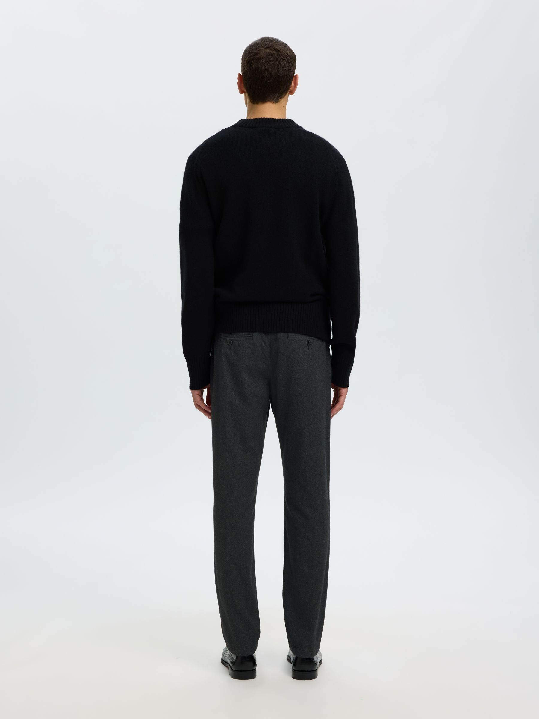 175 SLIM-FIT BRUSHED CHINOS