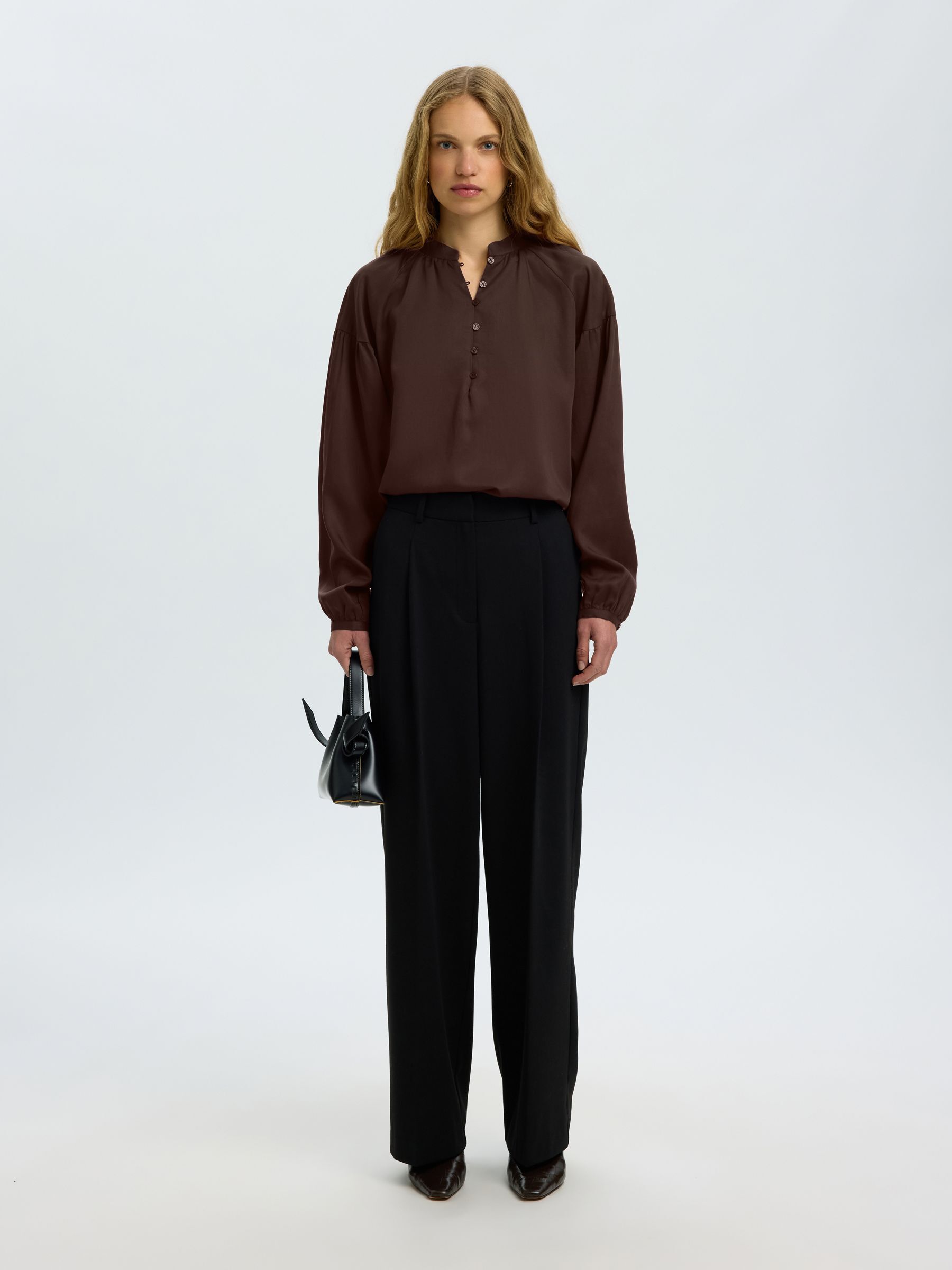 LONG SLEEVED SHIRT