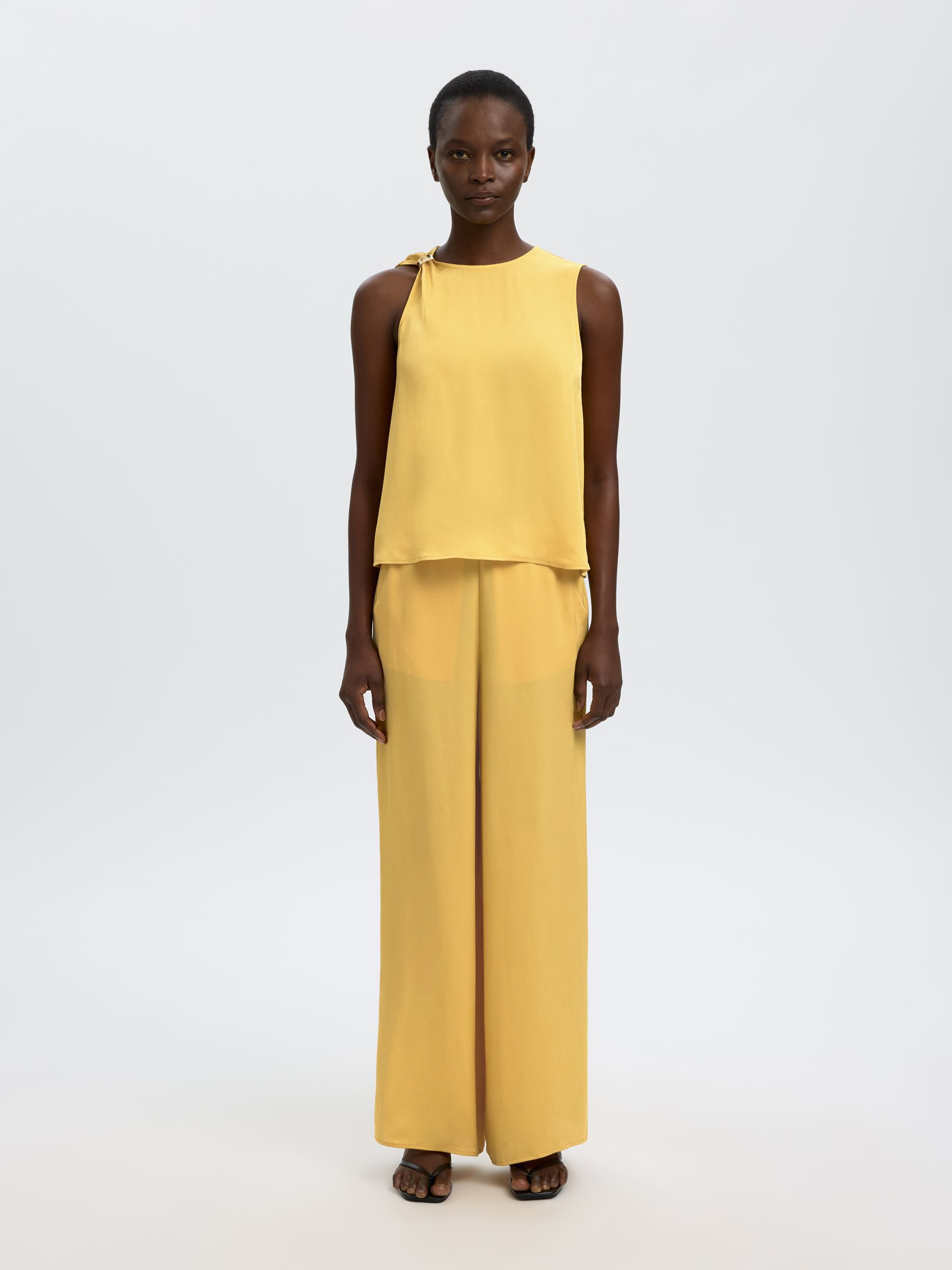 STRAIGHT FIT TROUSERS