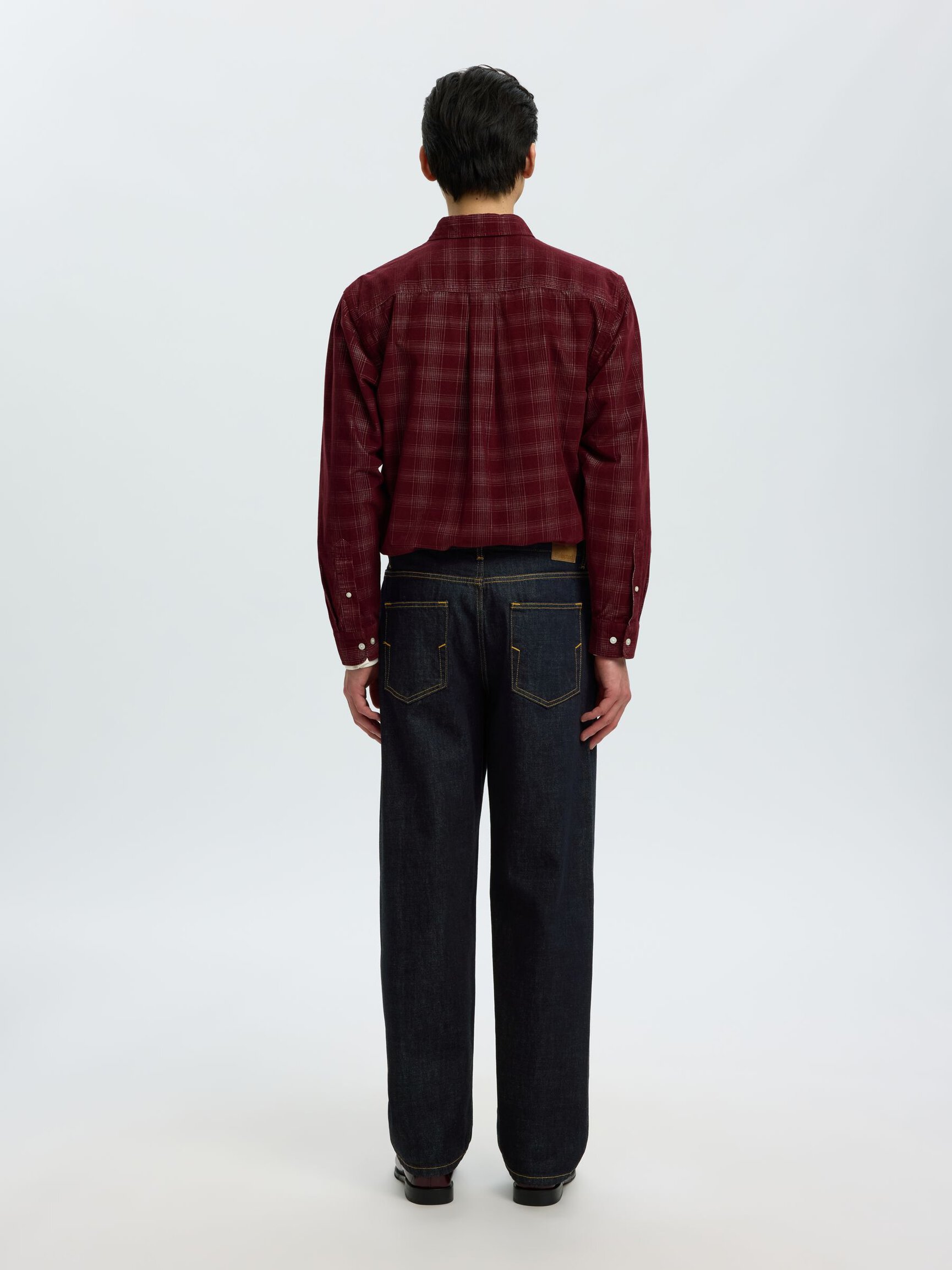 220 LOOSE FIT JEANS
