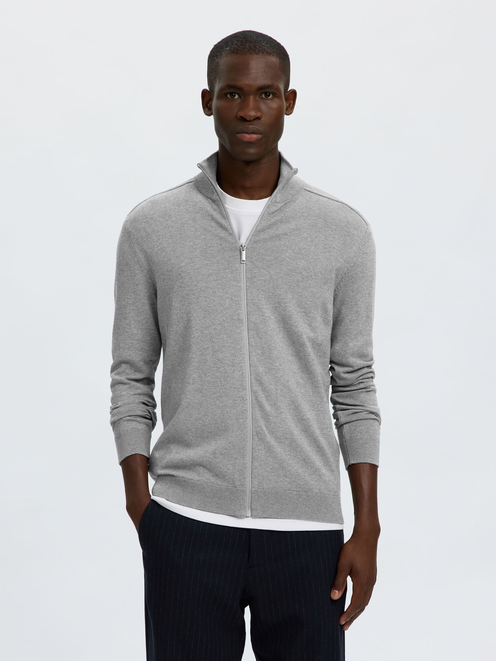 ZIP-UP CARDIGAN