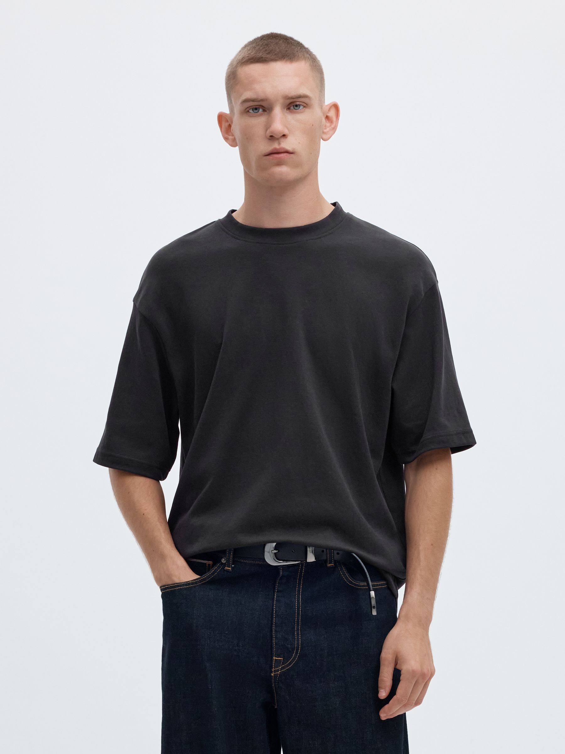 LOOSE FIT T-SHIRT