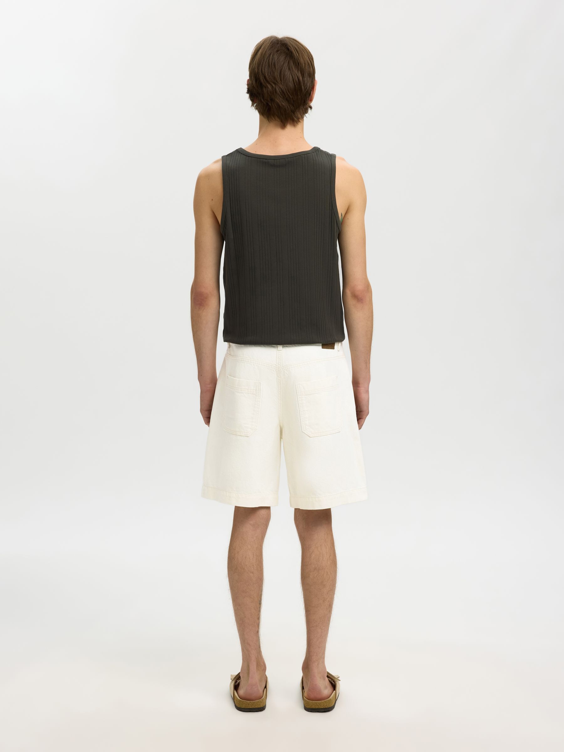 LOOSE FIT DENIM SHORTS