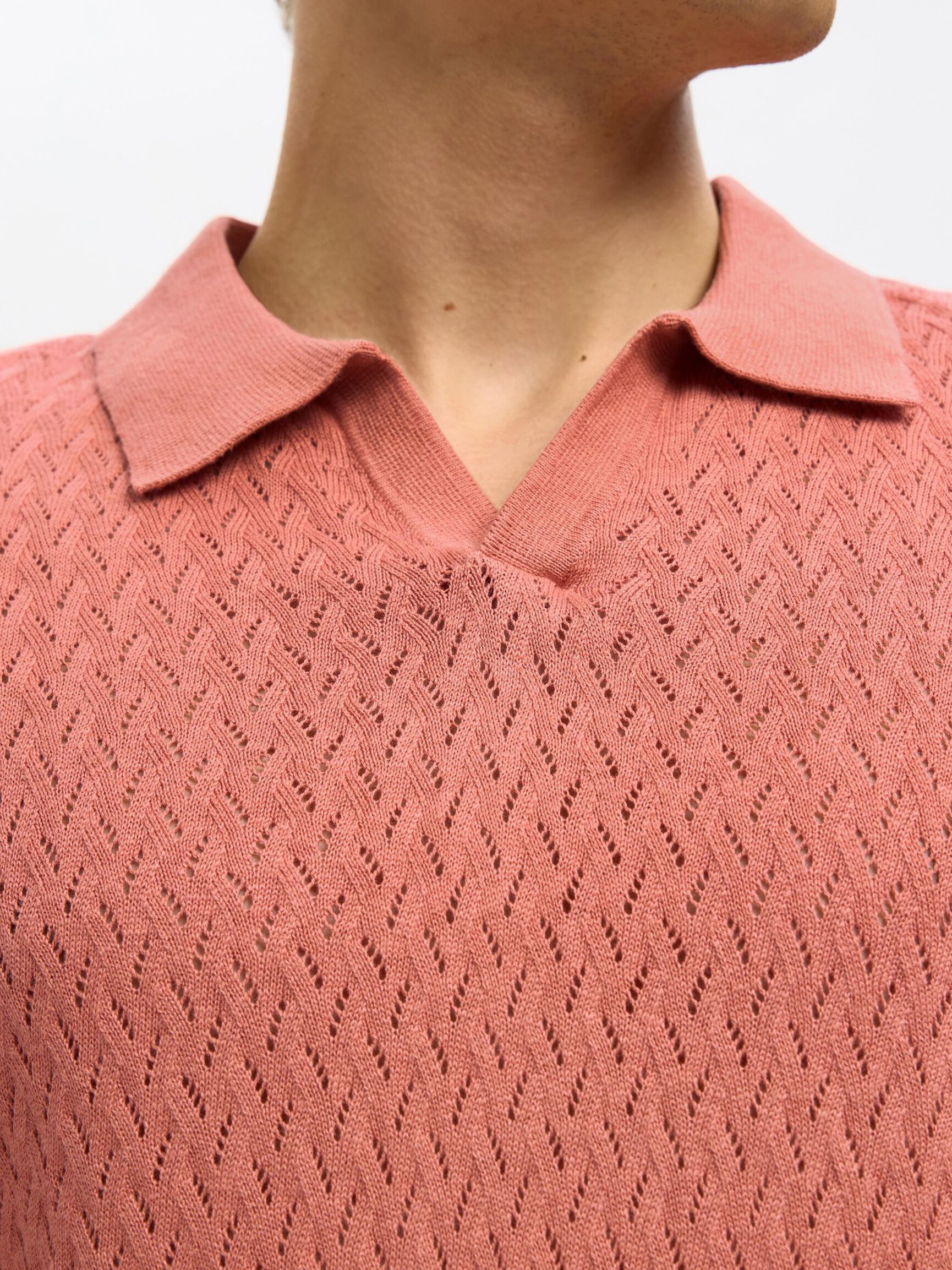 HÄKEL-LOOK POLOHEMD AUS STRICK