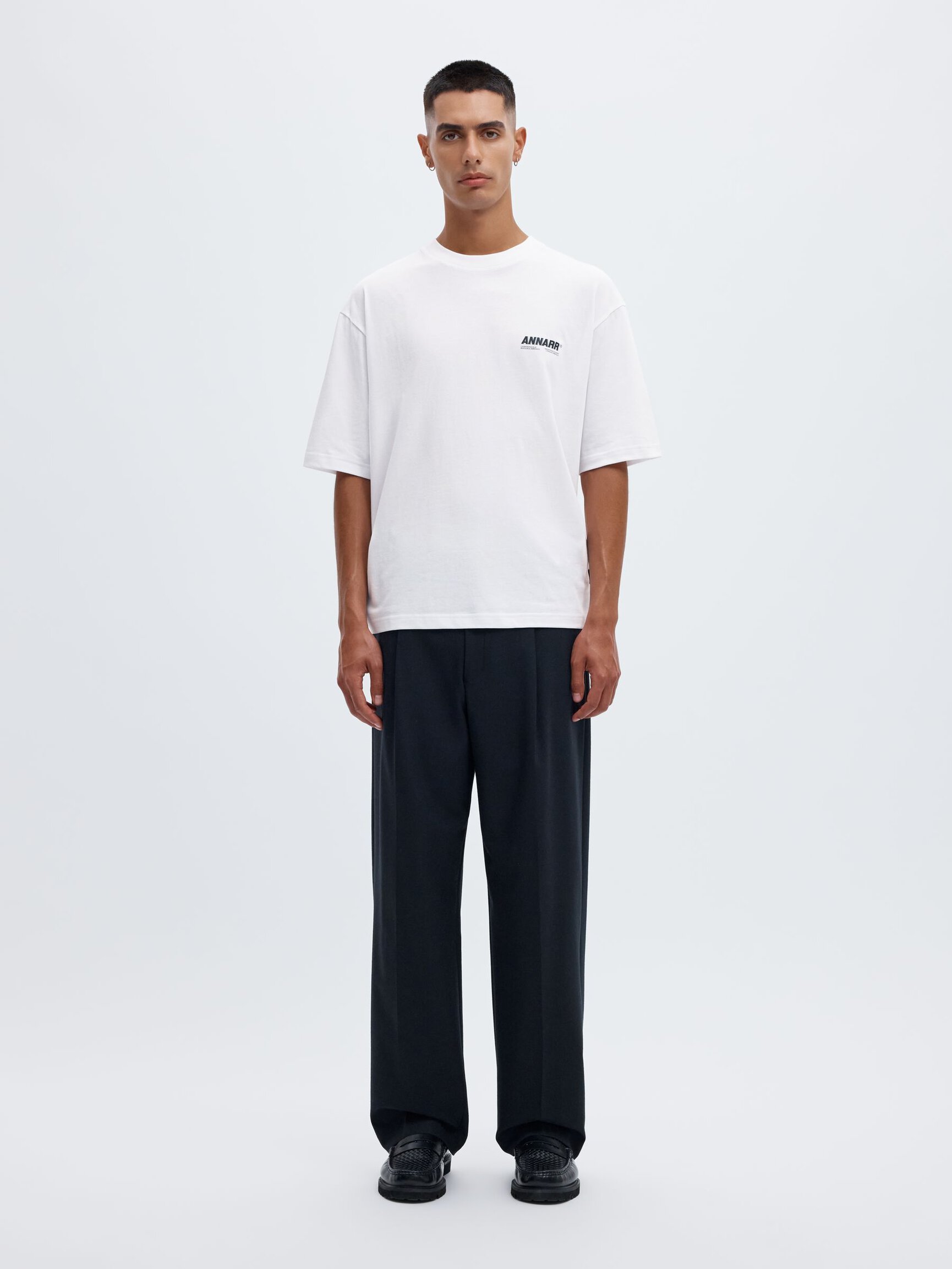 LOOSE FIT T-SHIRT