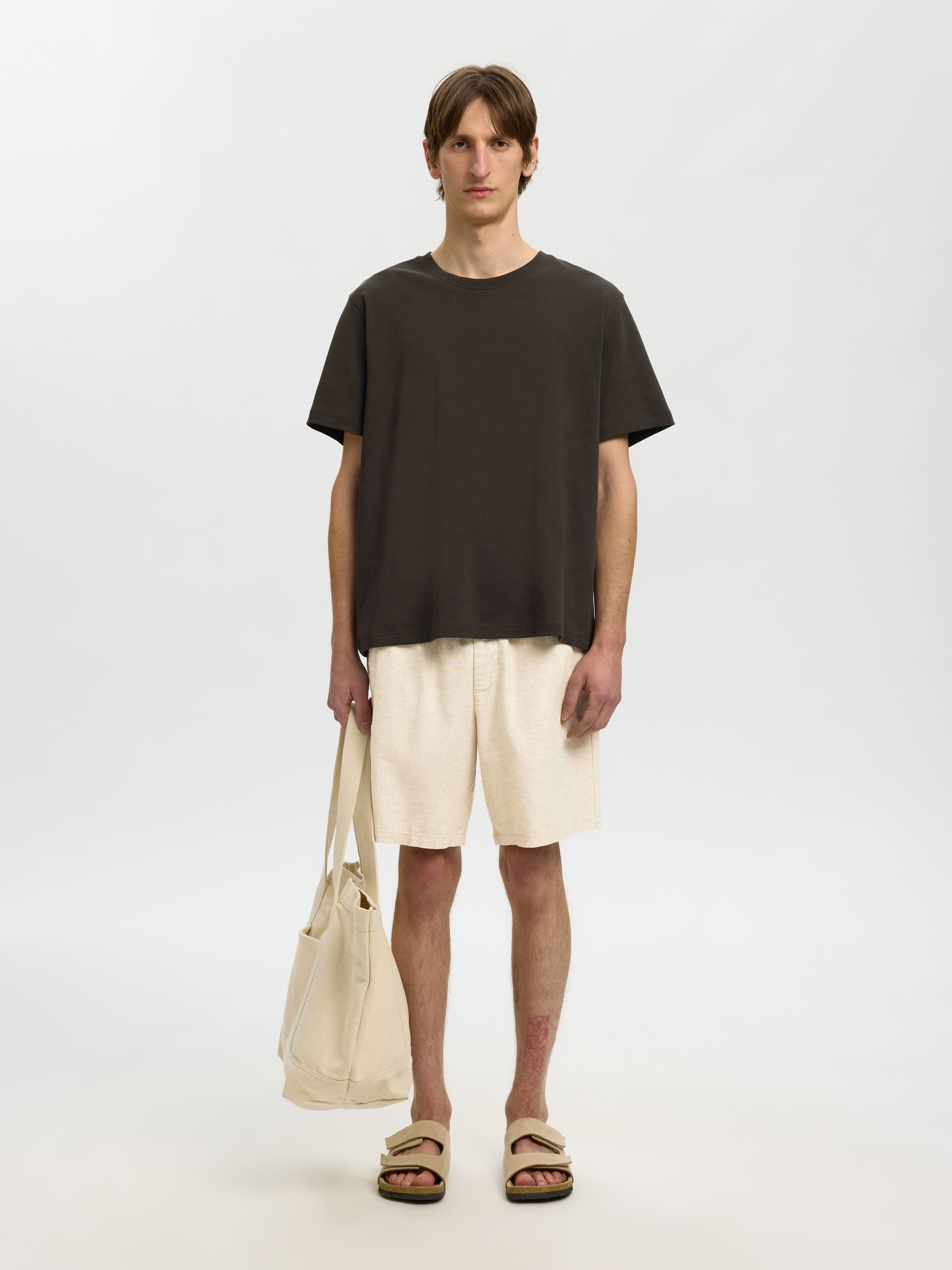 REGULAR FIT SHORTS