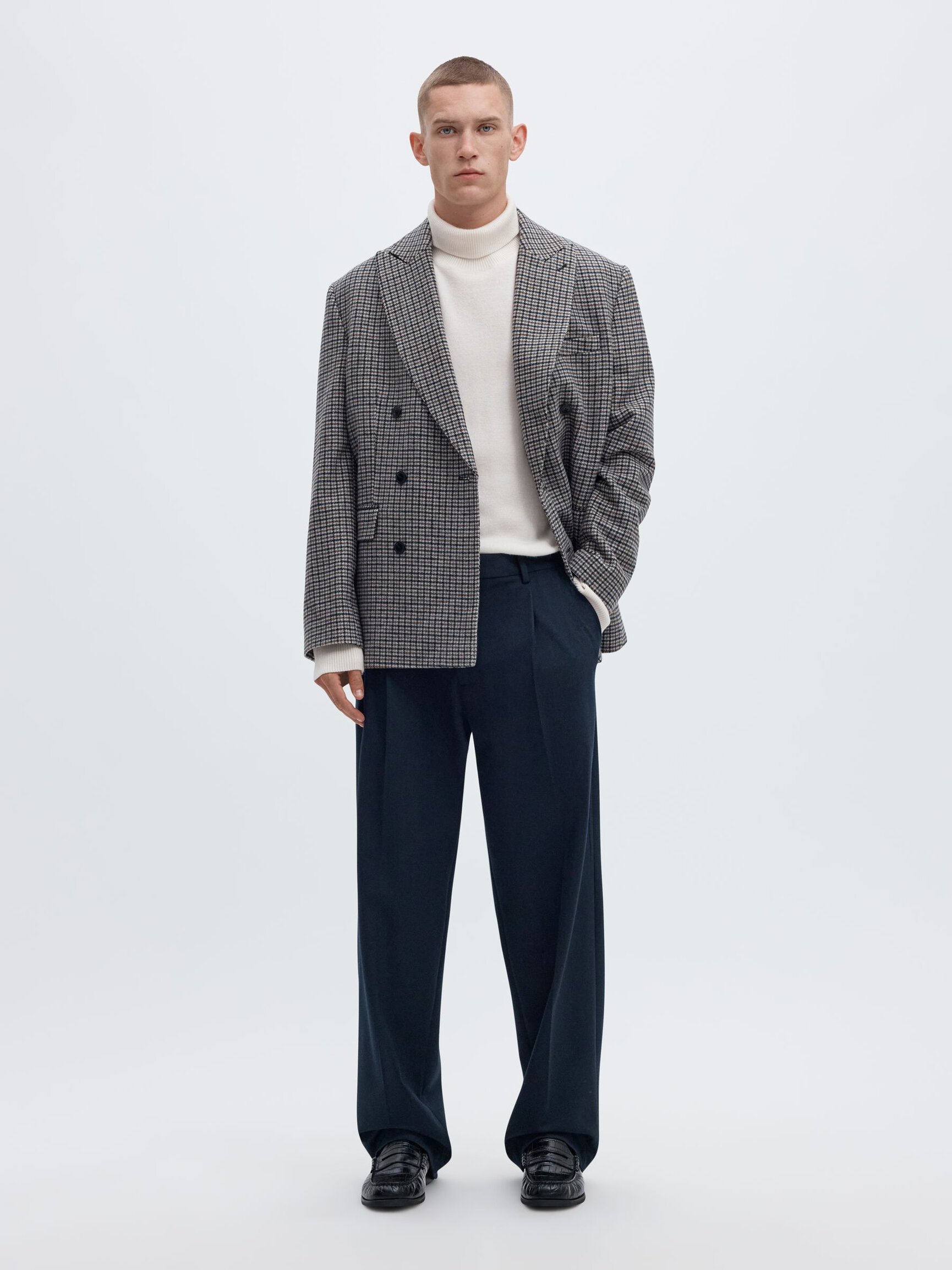 220 LOOSE FIT TROUSERS
