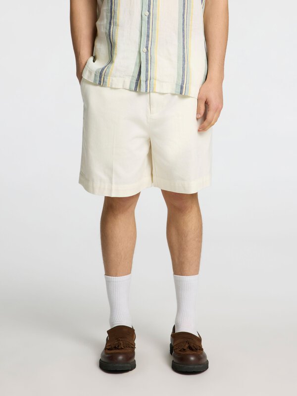 Loose Fit Chino Shorts