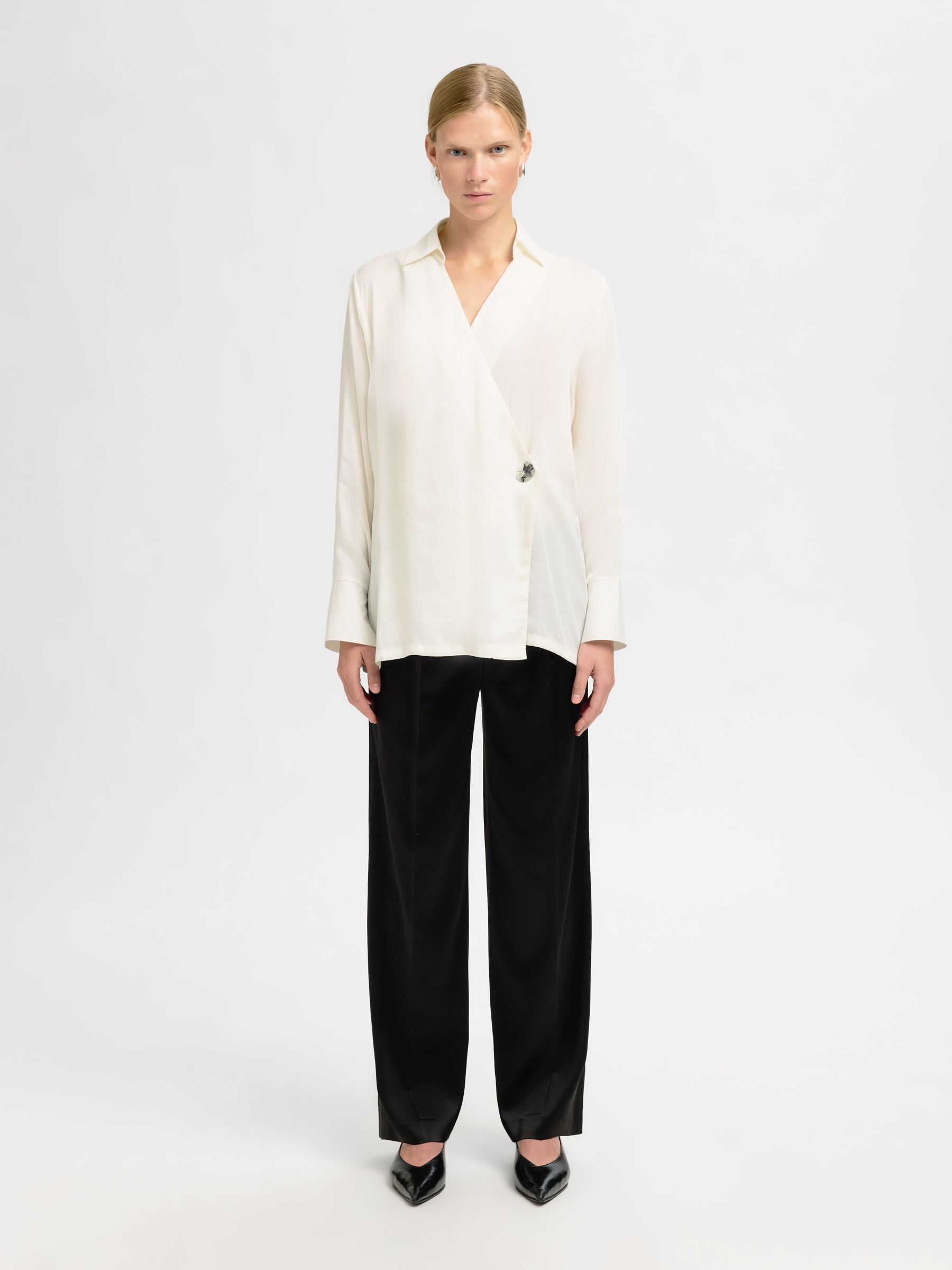 ASYMMETRIC LONG SLEEVED SHIRT