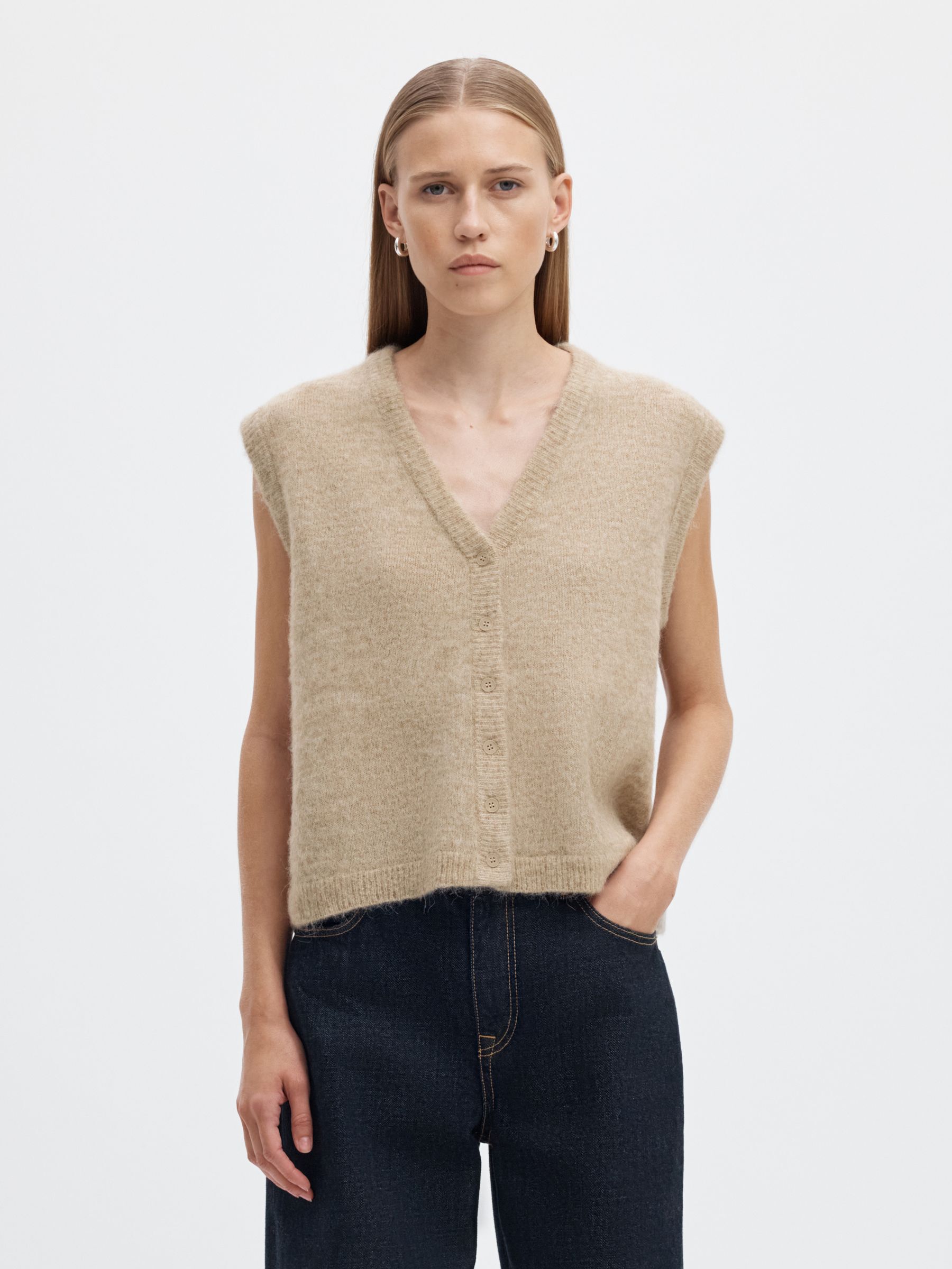 WOOL BLEND KNITTED VEST