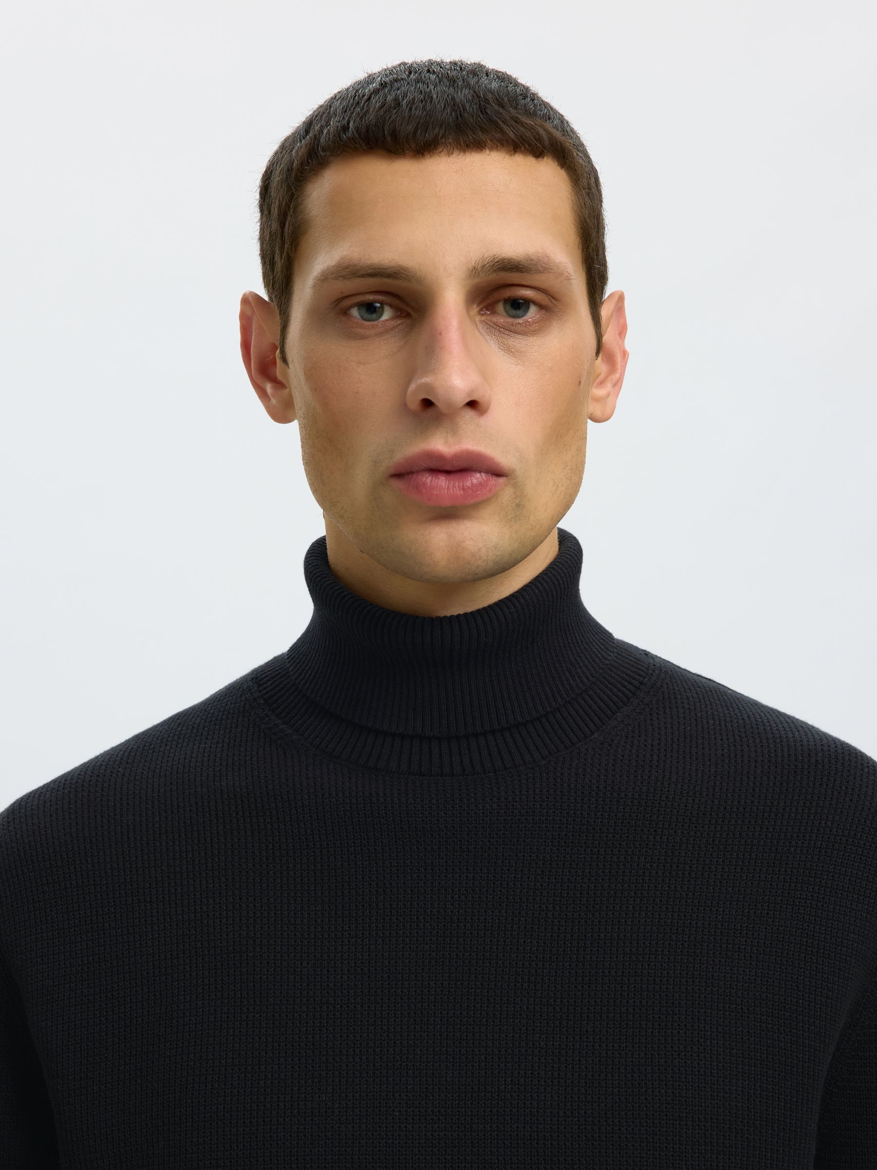 COTTON TURTLENECK