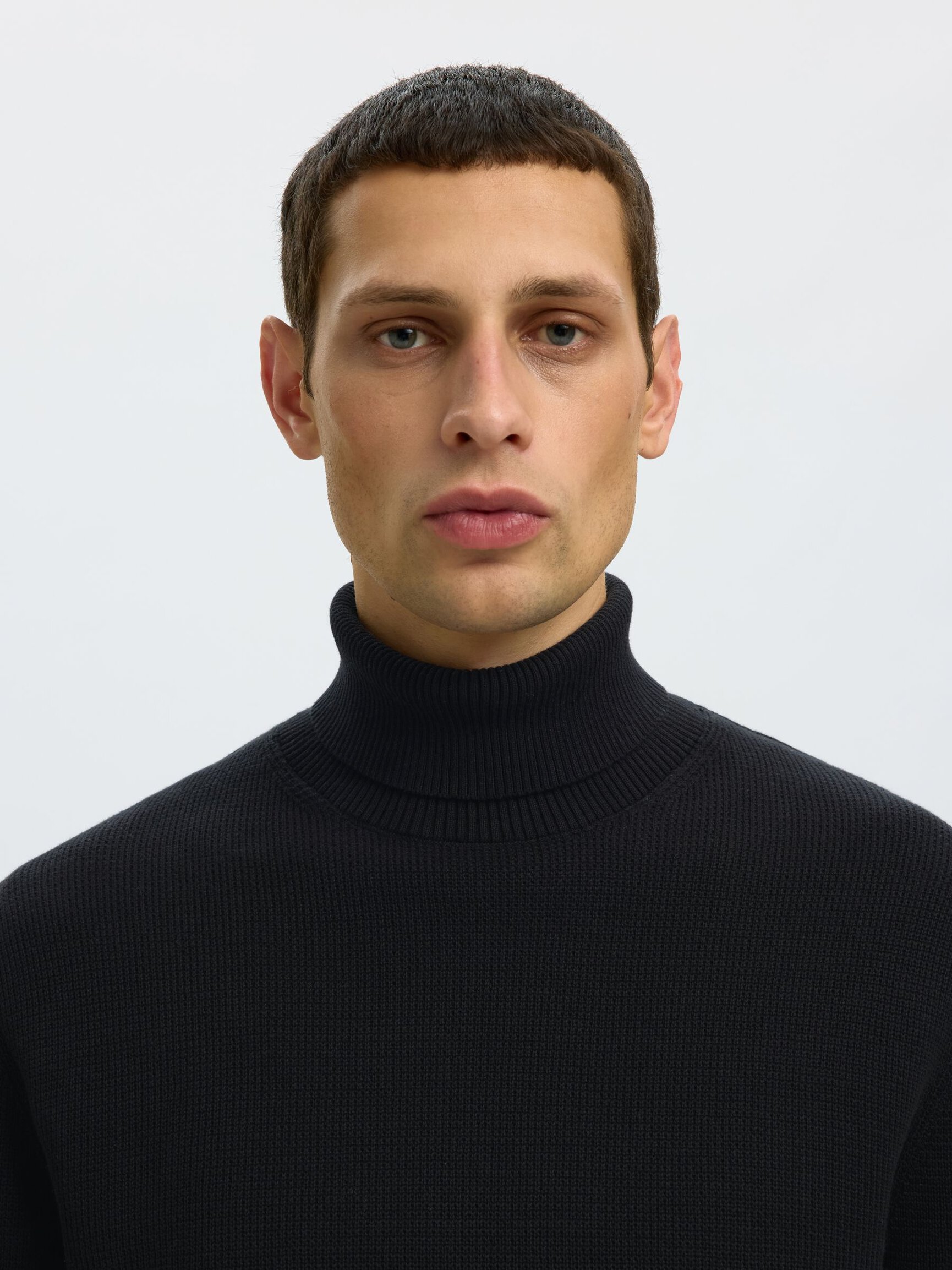 COTTON TURTLENECK