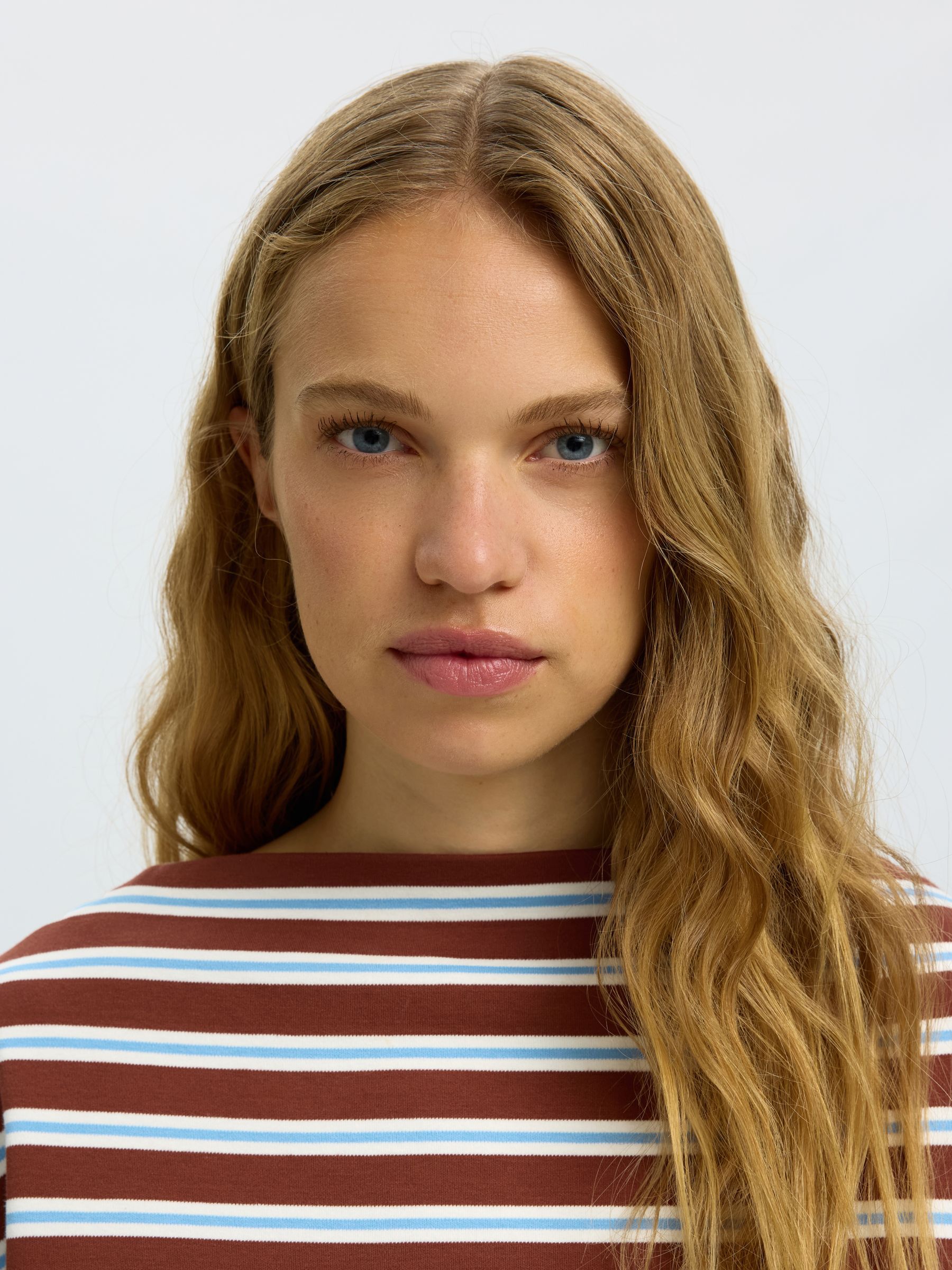 BOATNECK LONG SLEEVED TOP