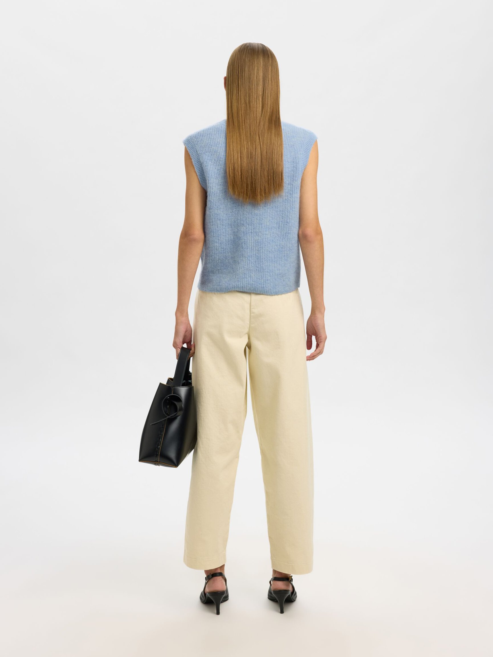 WOOL BLEND KNITTED VEST