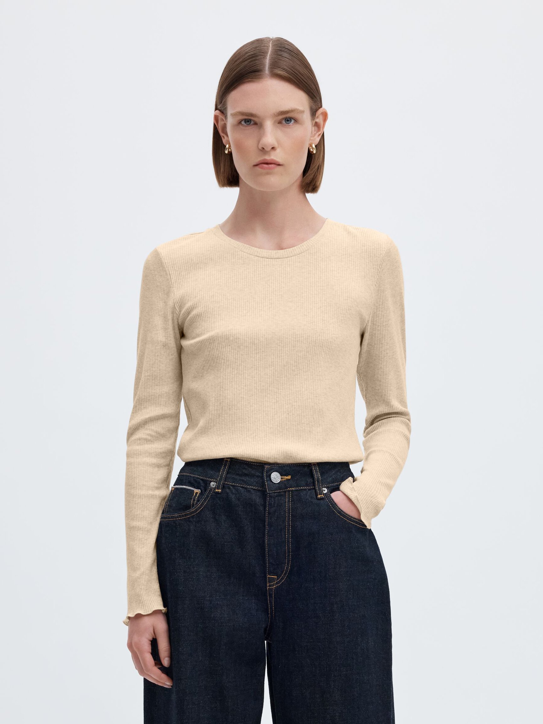 RIBBED LONG SLEEVED TOP