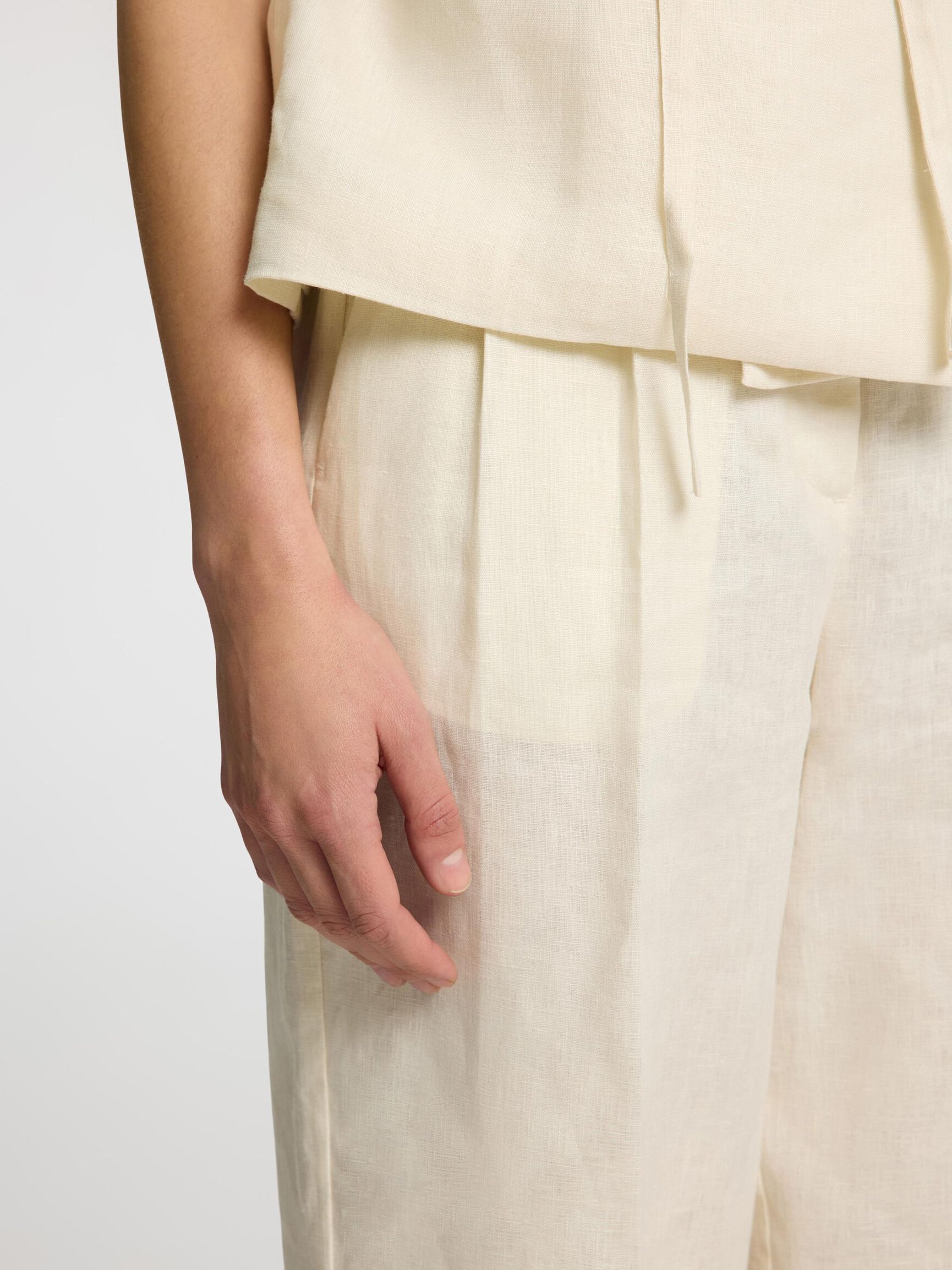 100% LINEN BARREL FIT TROUSERS