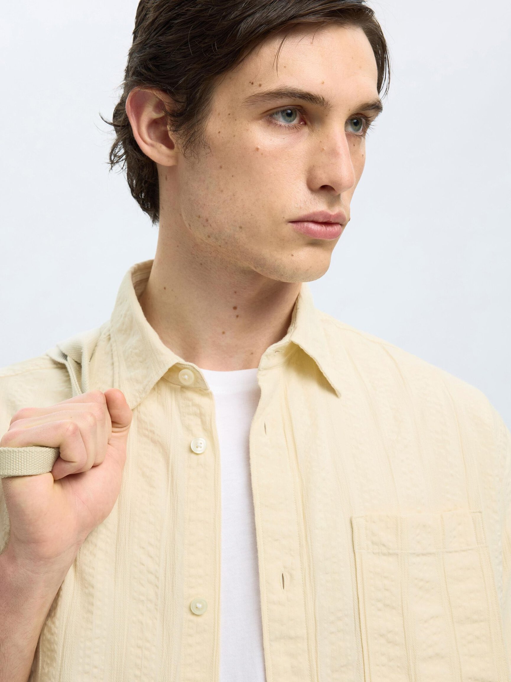 KOSZULA Z KRÓTKIM RĘKAWEM