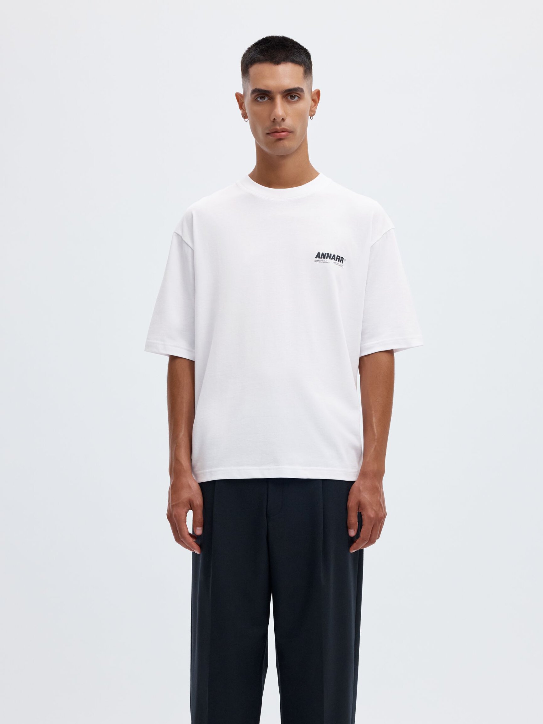 LOOSE FIT T-SHIRT