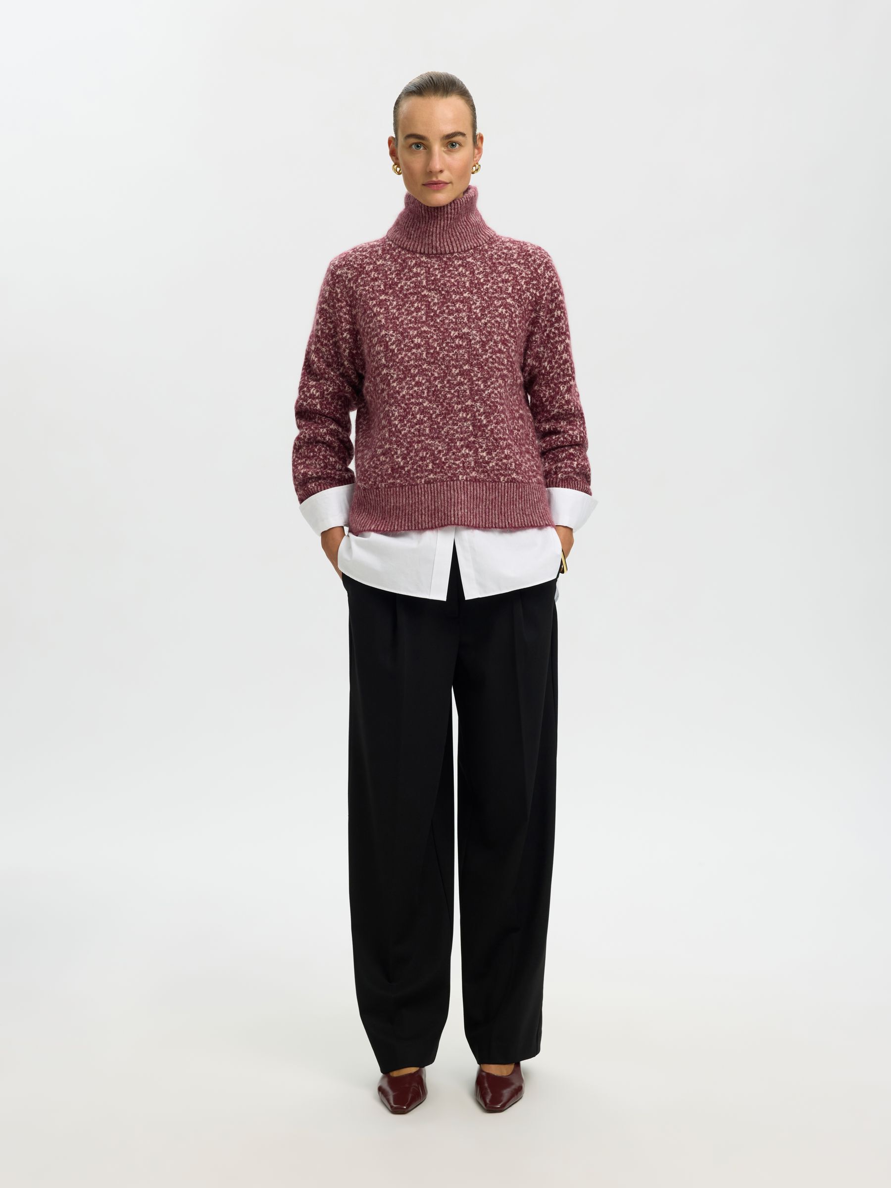 HIGH NECK KNITTED JUMPER