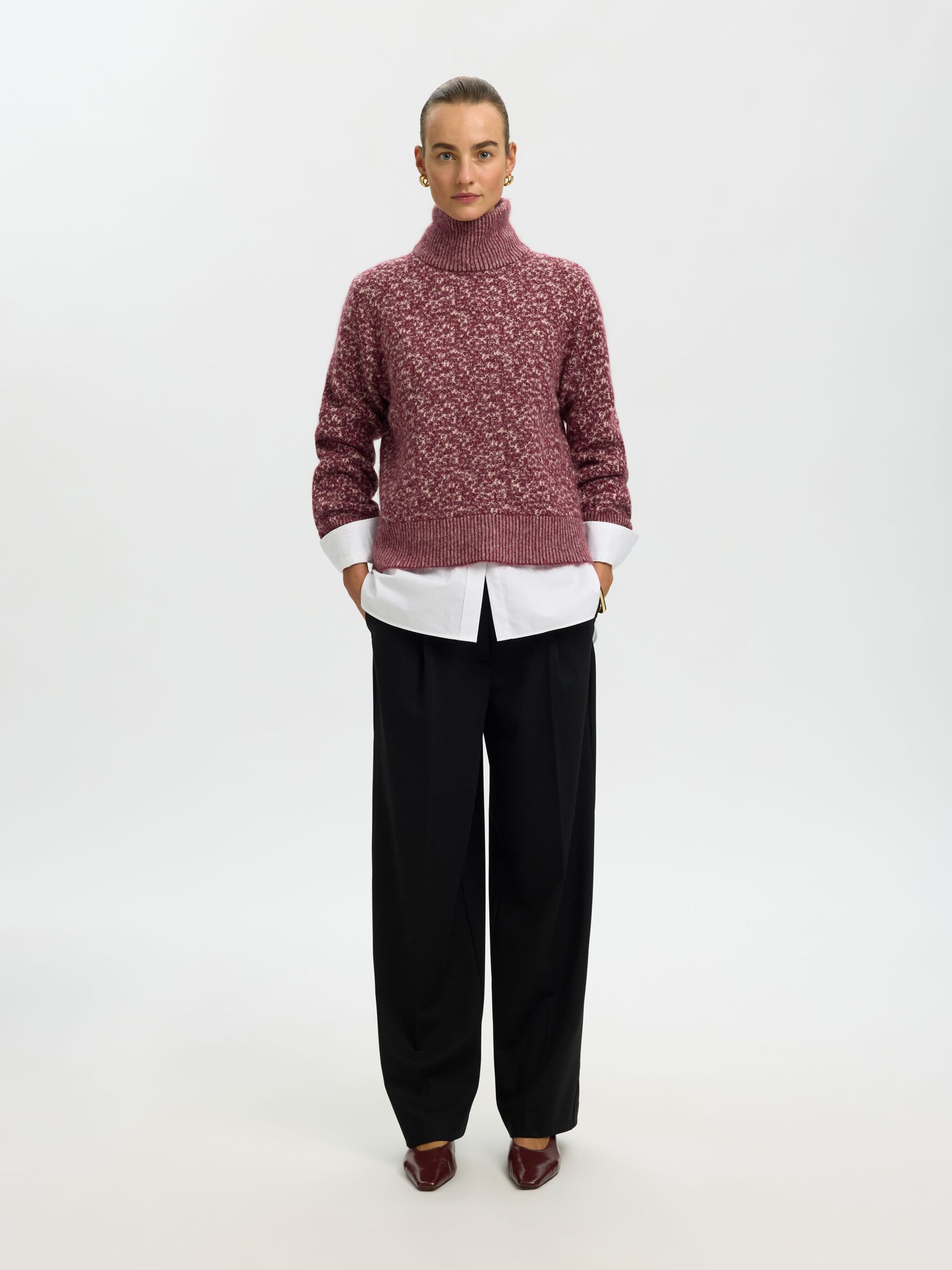 HIGH NECK KNITTED JUMPER