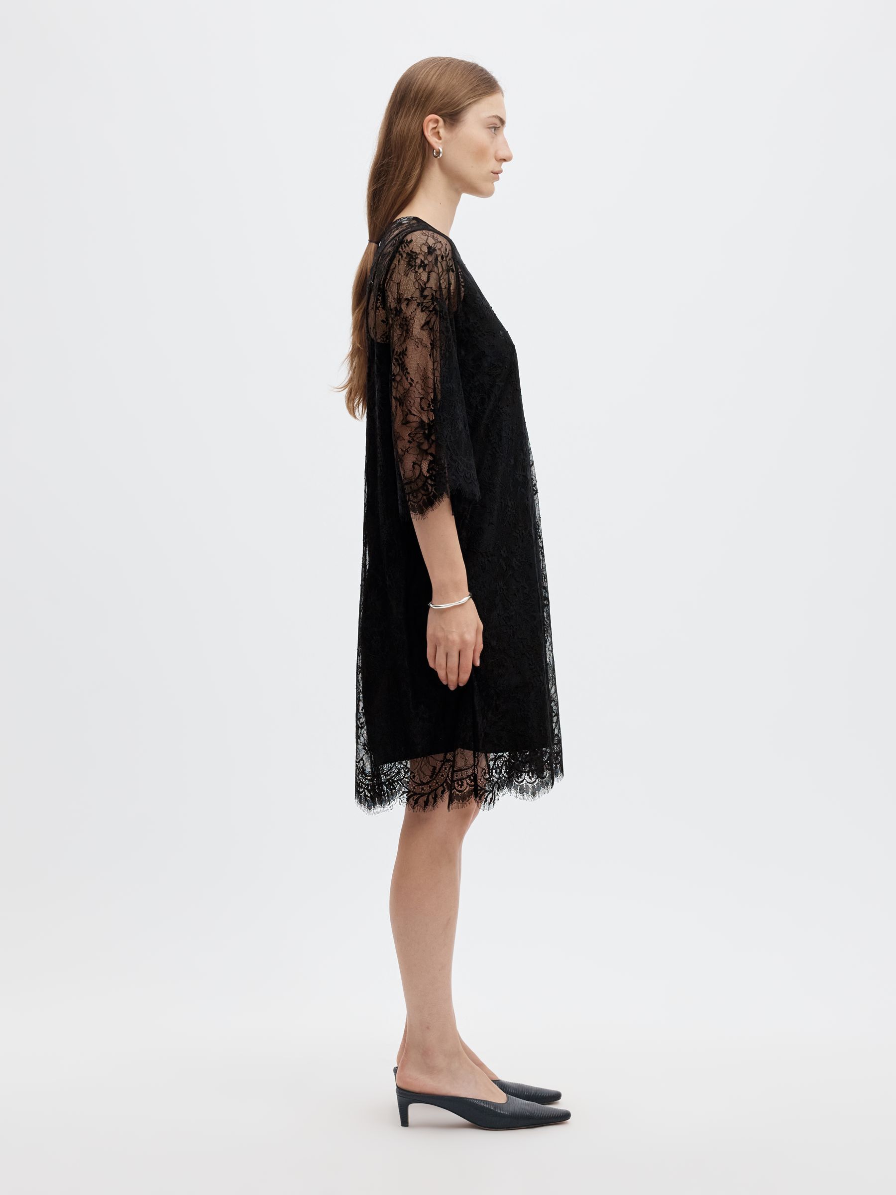LACE MIDI DRESS
