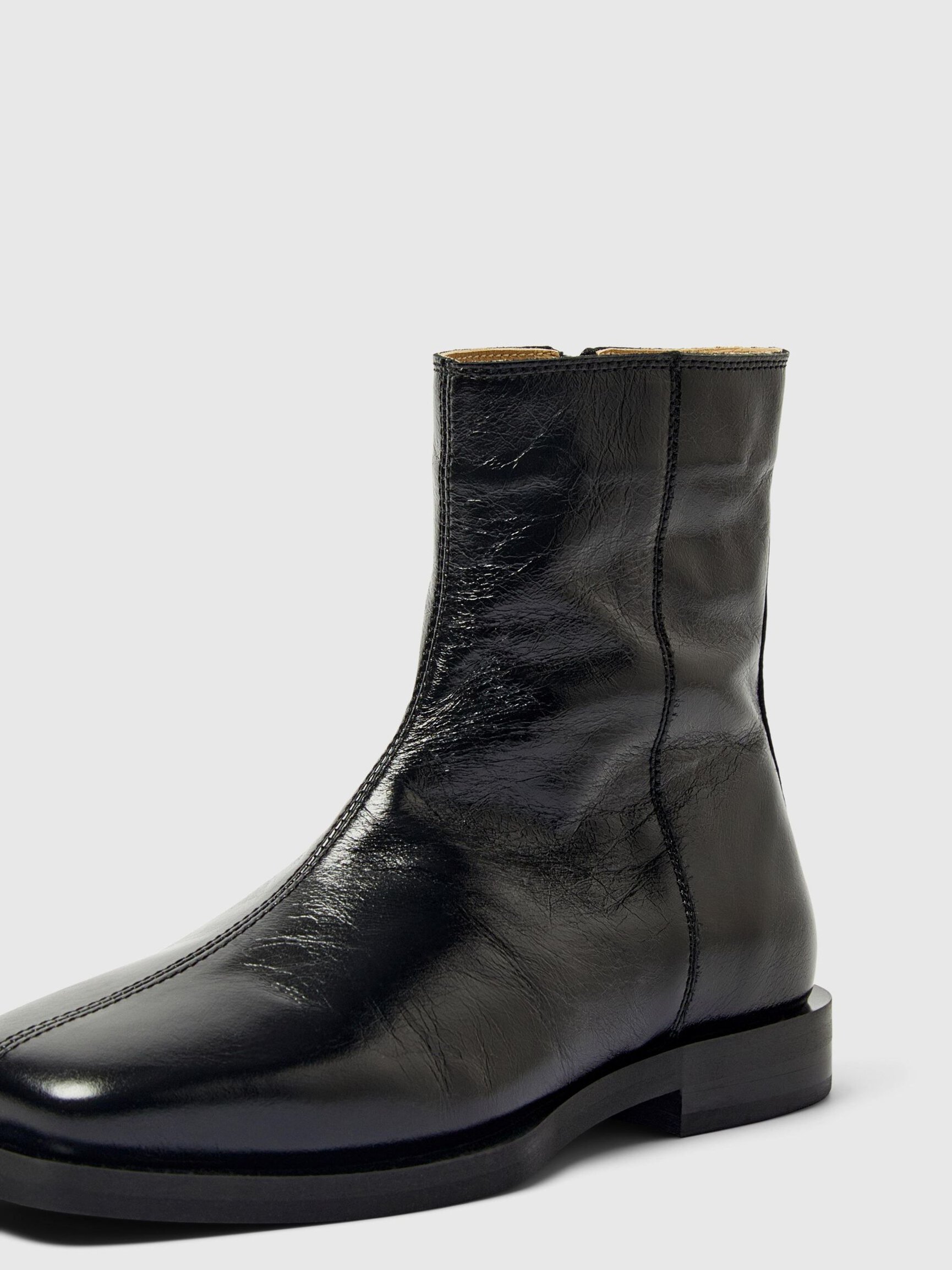 SQUARE TOE LEATHER BOOTS