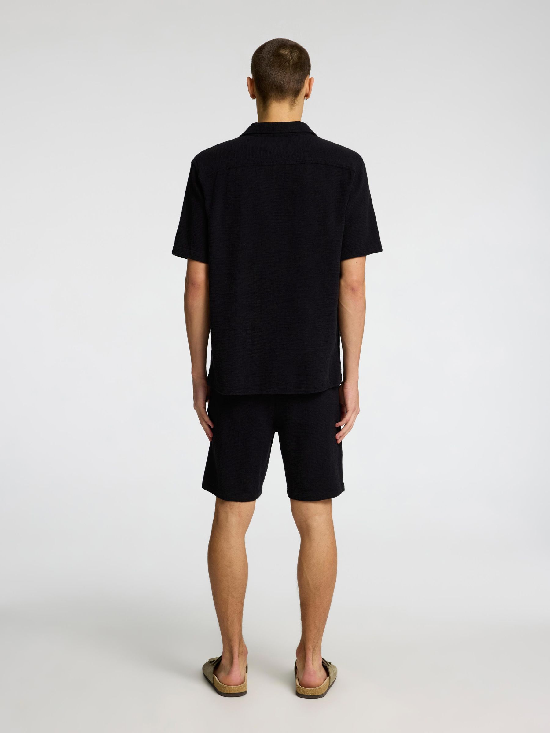 CAMICIA A MANICHE CORTE