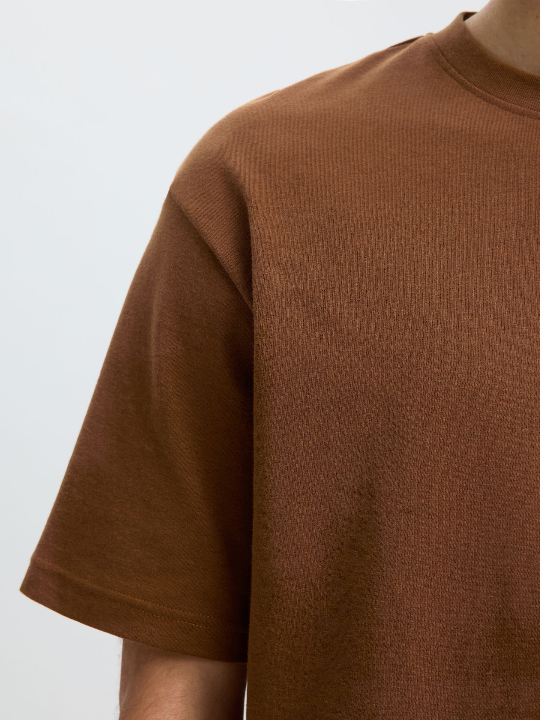 LOOSE FIT T-SHIRT