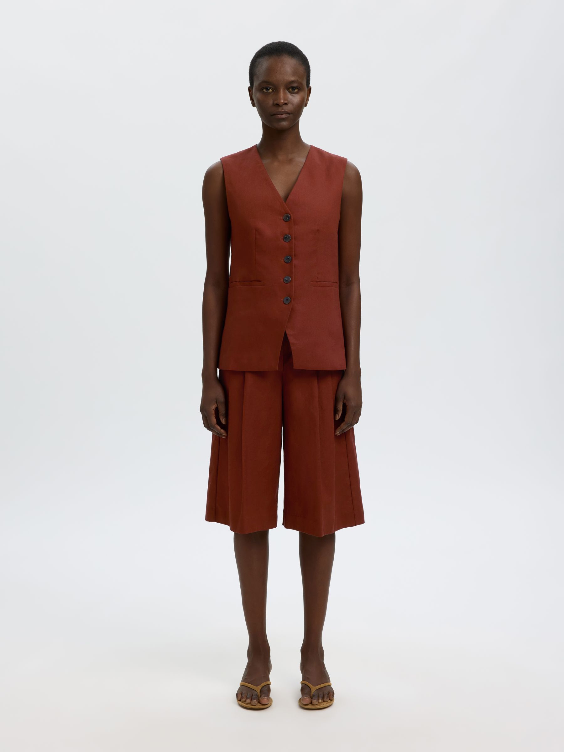 LINEN BLEND VEST