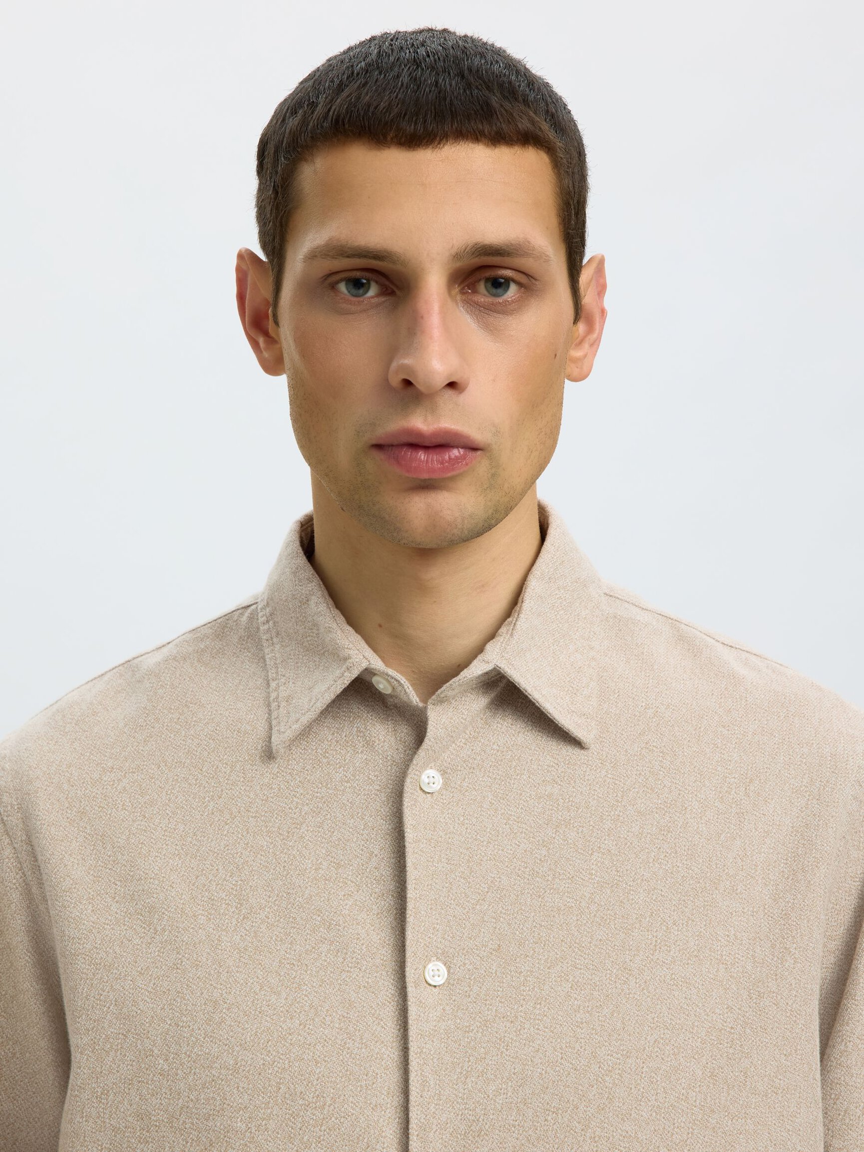 REGULAR FIT SHIRT