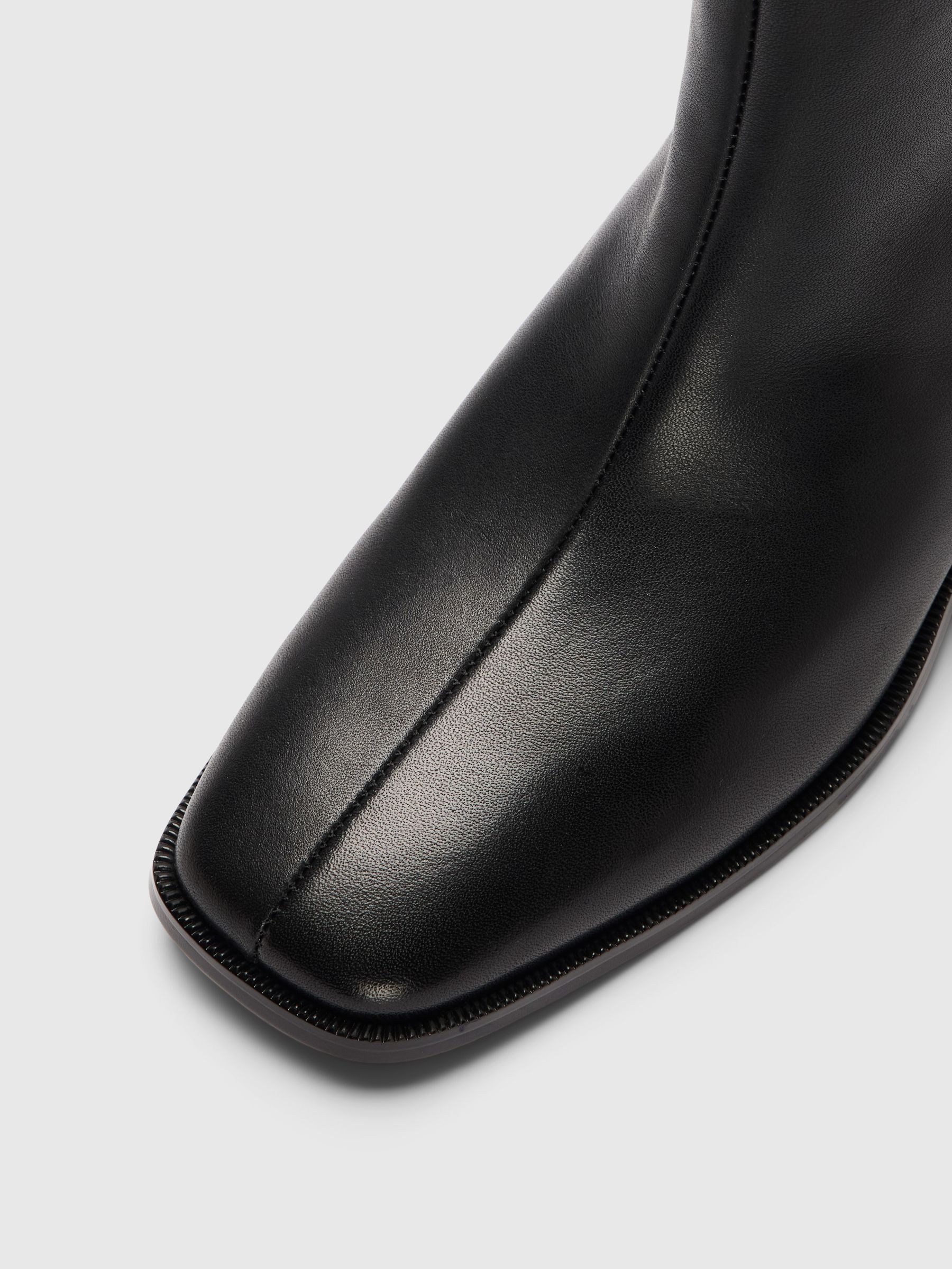LEATHER ANKLE BOOTS