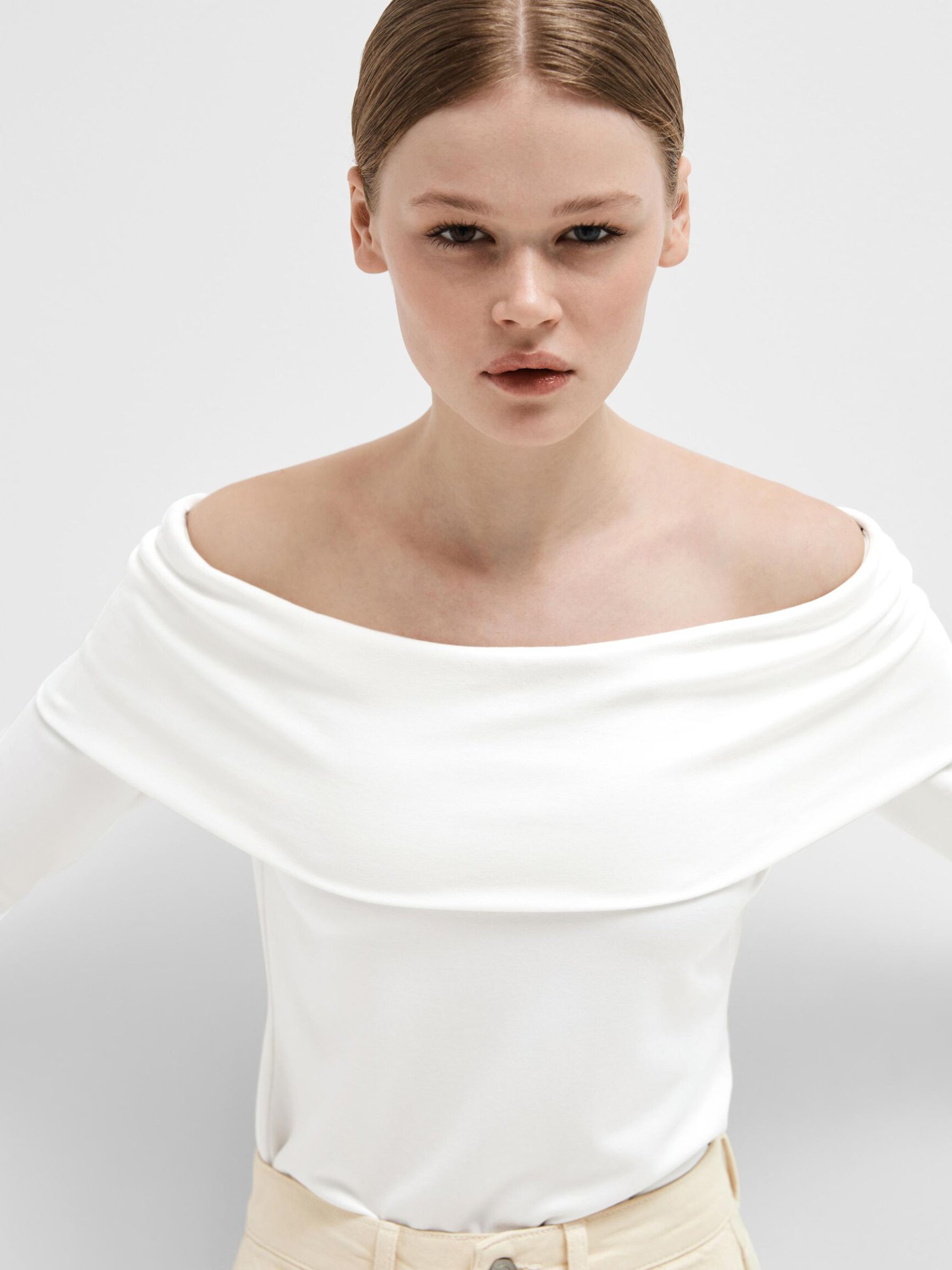 VISCOSE BLEND OFF-SHOULDER TOP