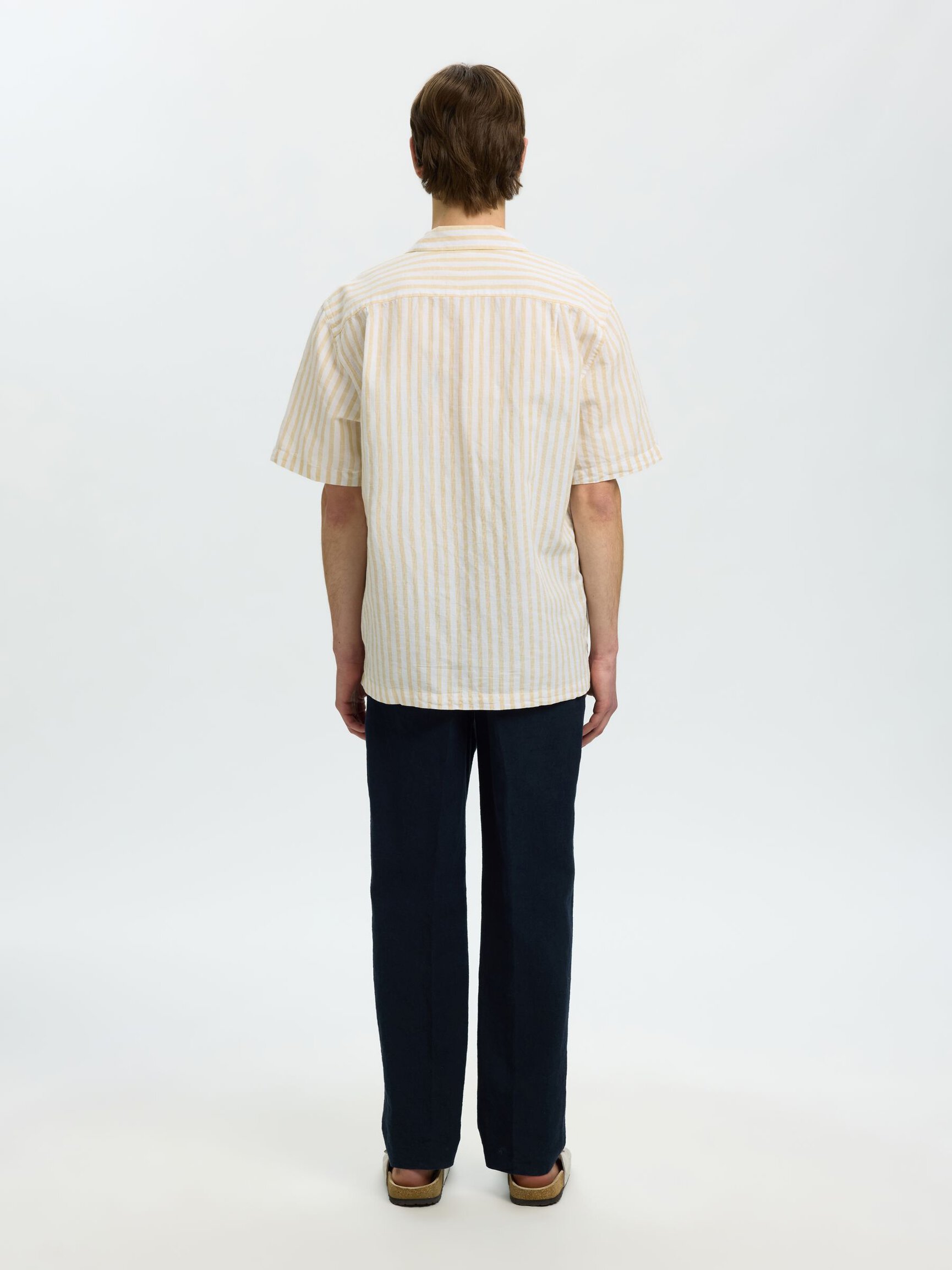 LINEN BLEND SHORT SLEEVED SHIRT