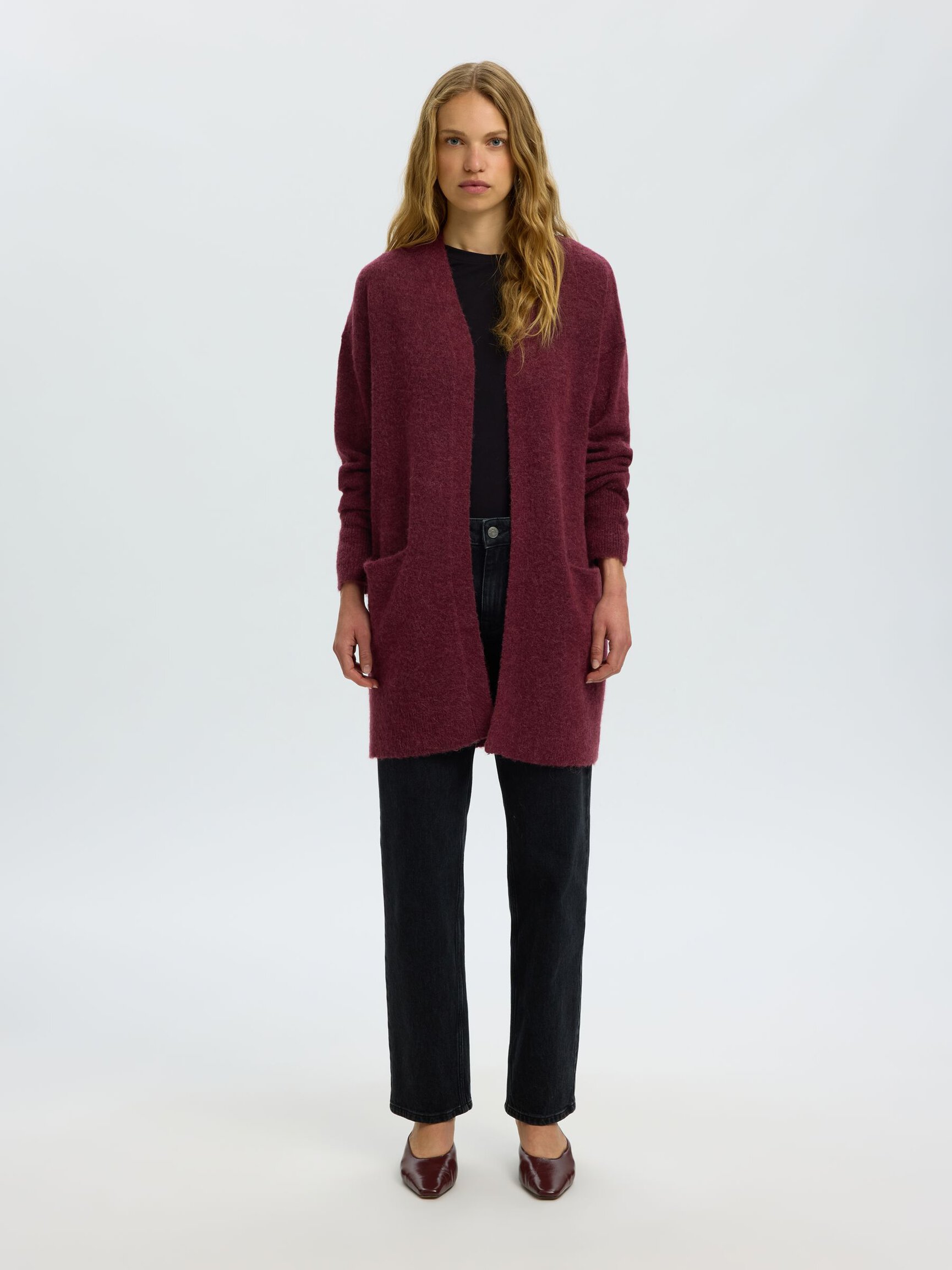 LANGE STRICKJACKE