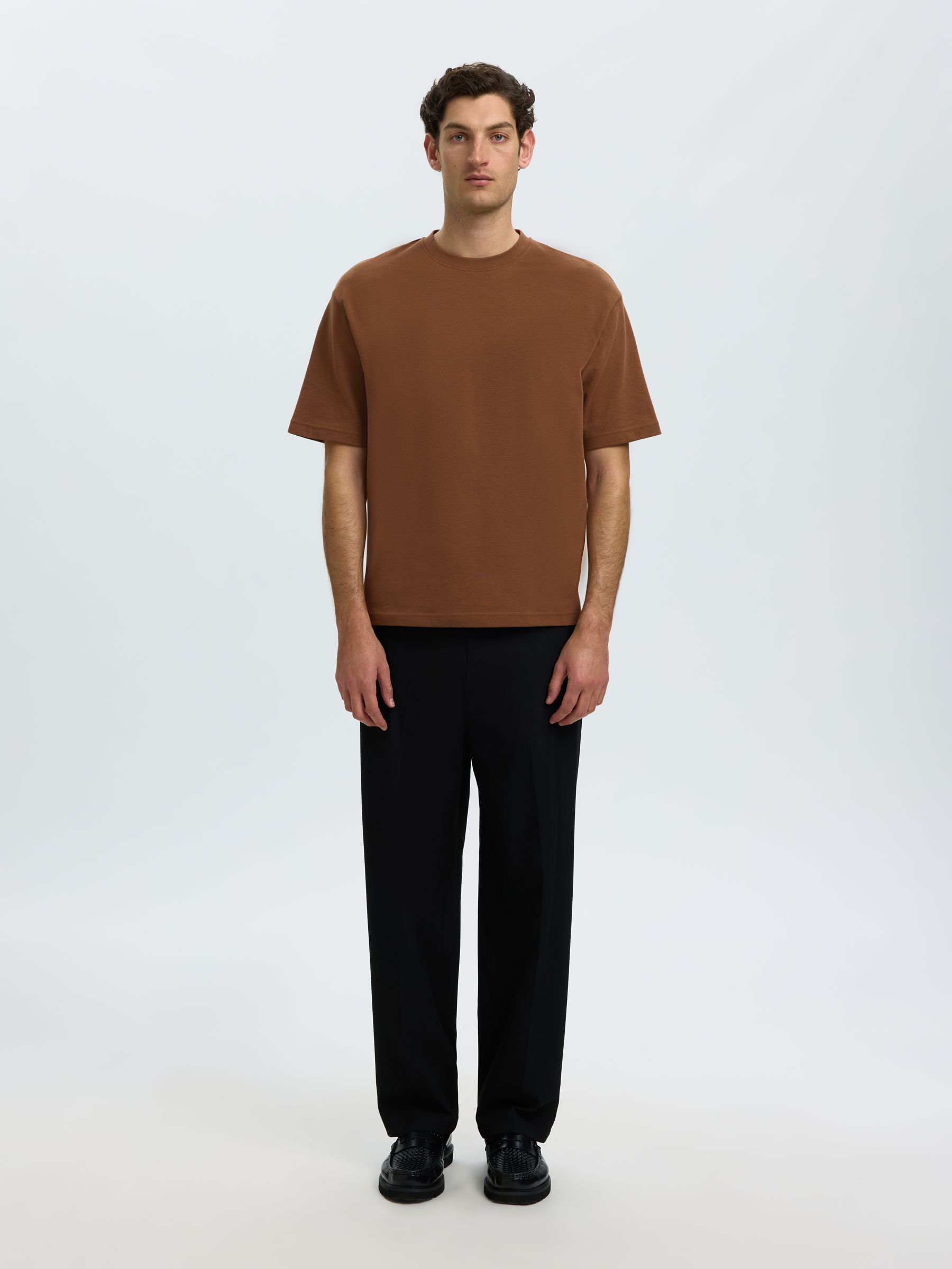 LOOSE FIT T-SHIRT