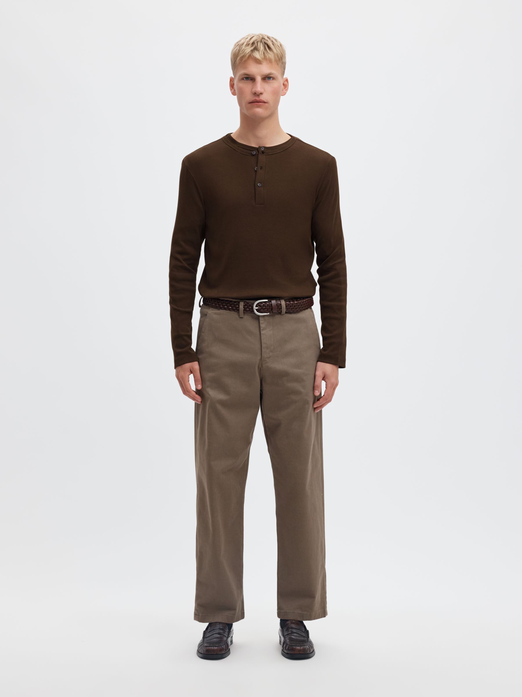 RIBBED LONG SLEEVED HENLEY SHIRT