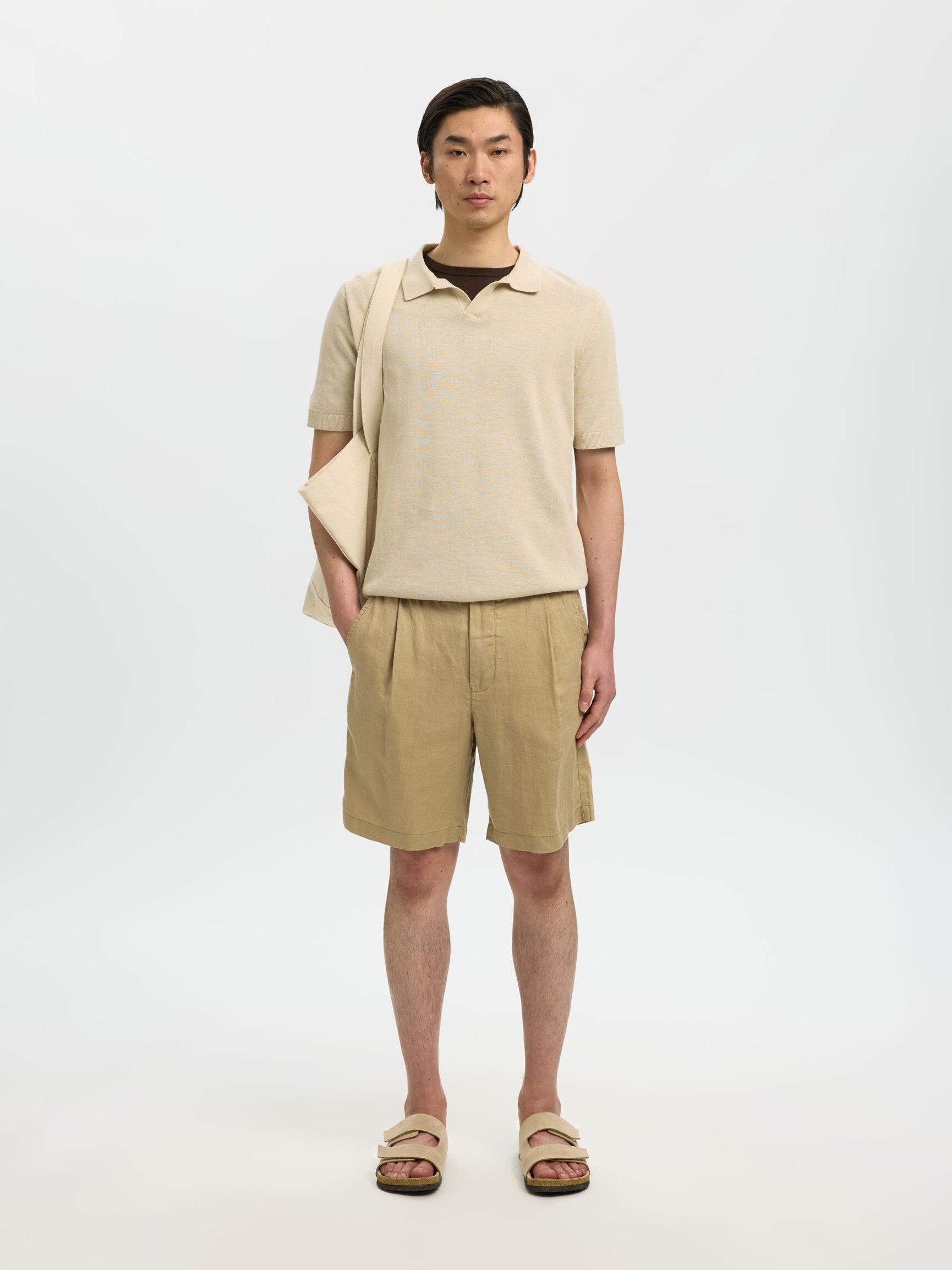 COUPE CLASSIQUE SHORT EN LIN