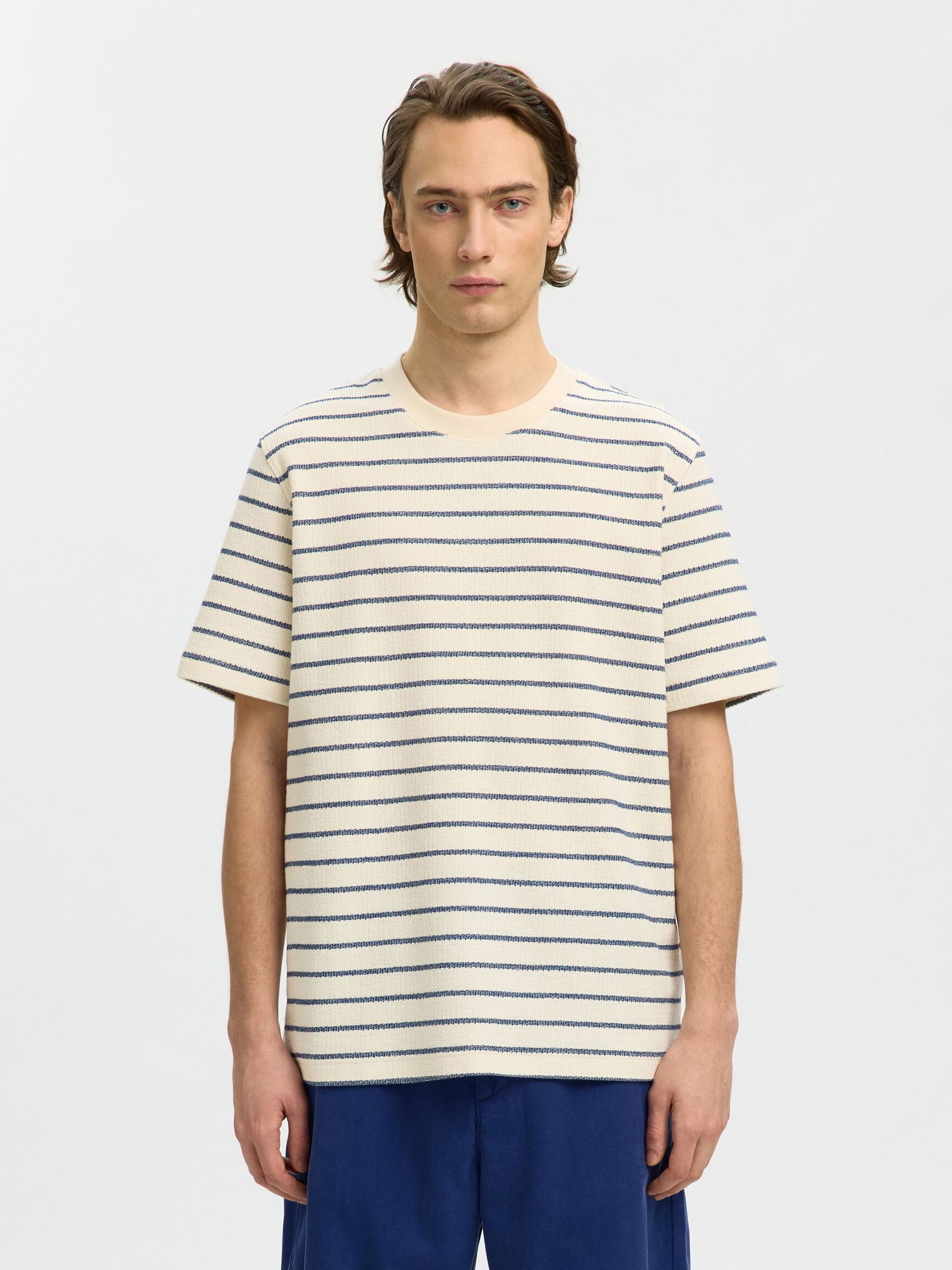 STRIPED REGULAR FIT T-SHIRT