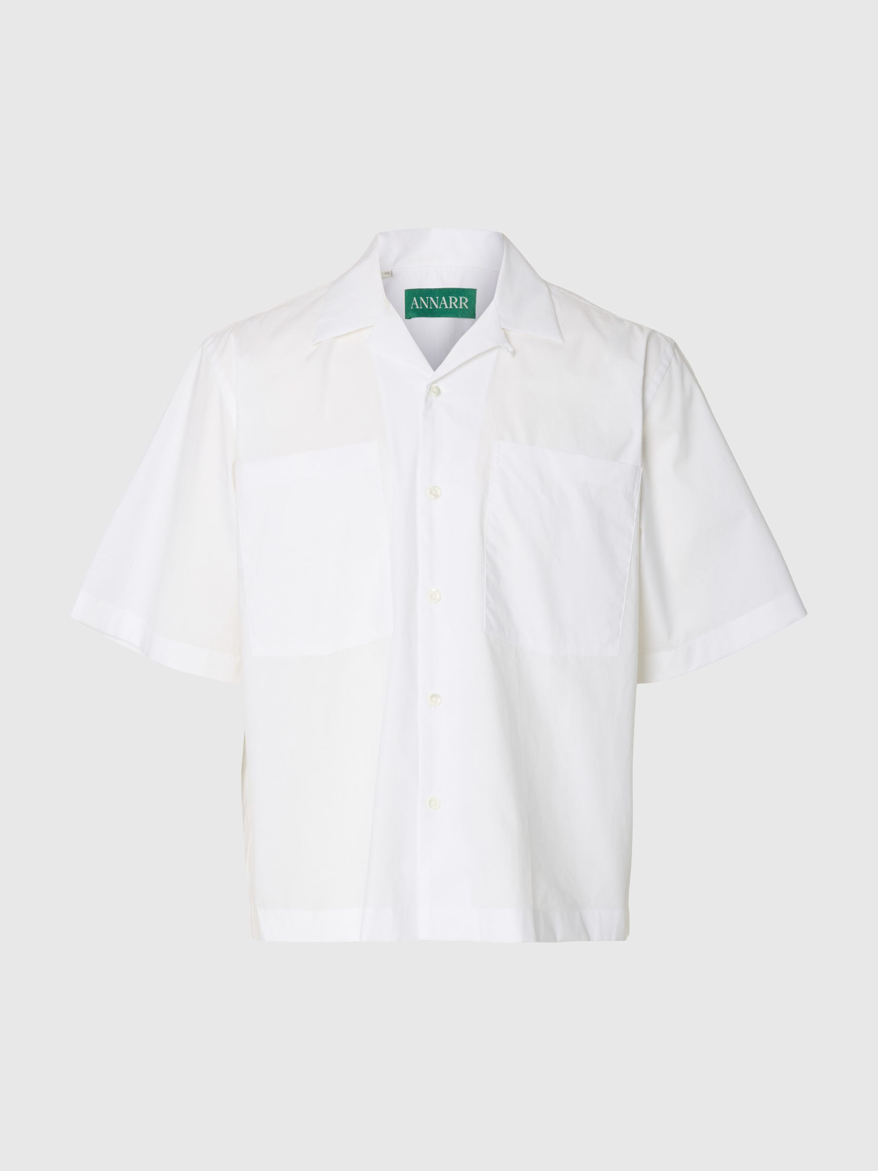 RELAXED FIT SHORT SLEEVED SHIRT
